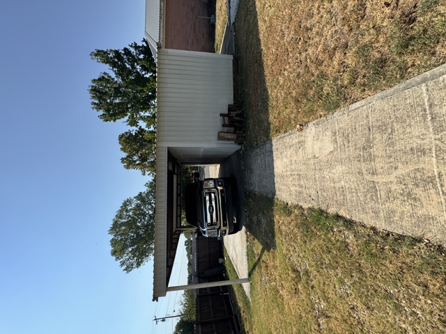 105 E Neff Street Property Photo 6