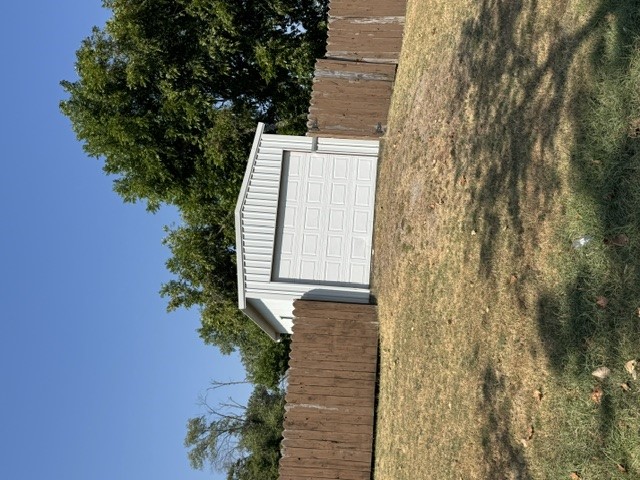 105 E Neff Street Property Photo 8