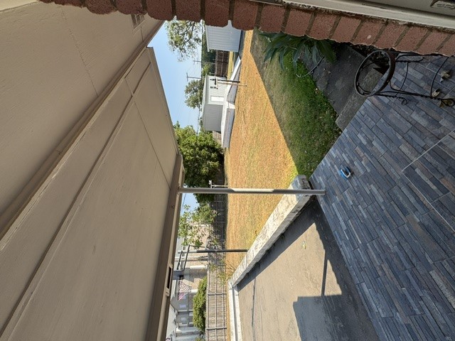 105 E Neff Street Property Photo 9