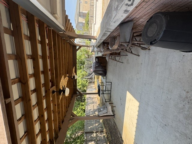 105 E Neff Street Property Photo 12