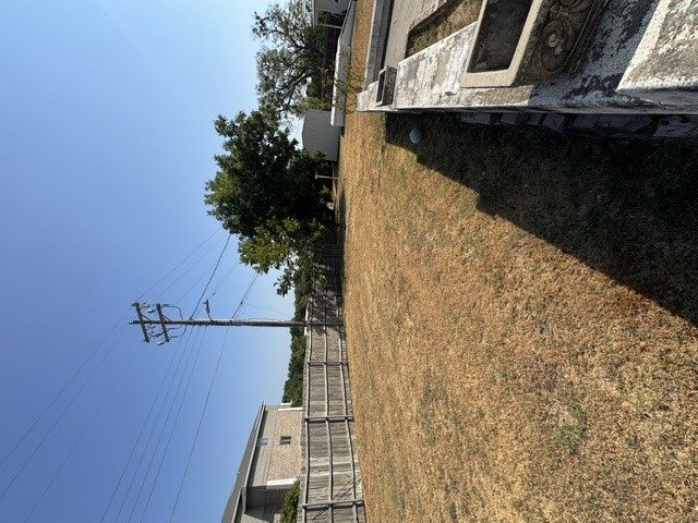 105 E Neff Street Property Photo 14