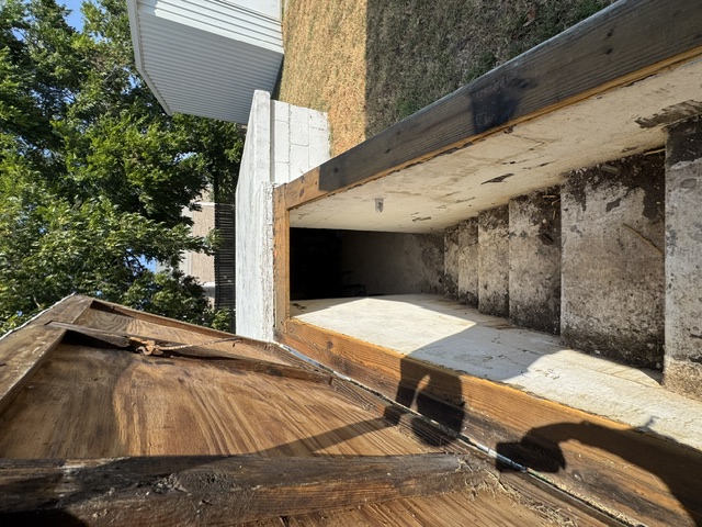 105 E Neff Street Property Photo 16