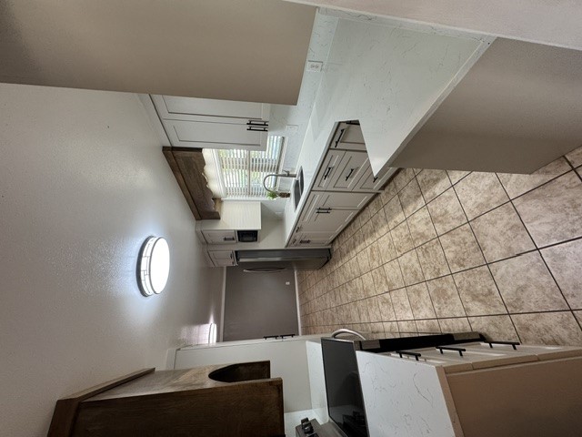 105 E Neff Street Property Photo 27