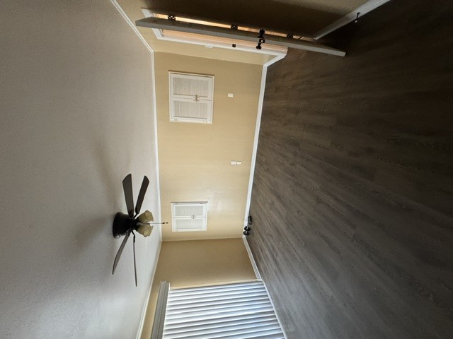 105 E Neff Street Property Photo 28