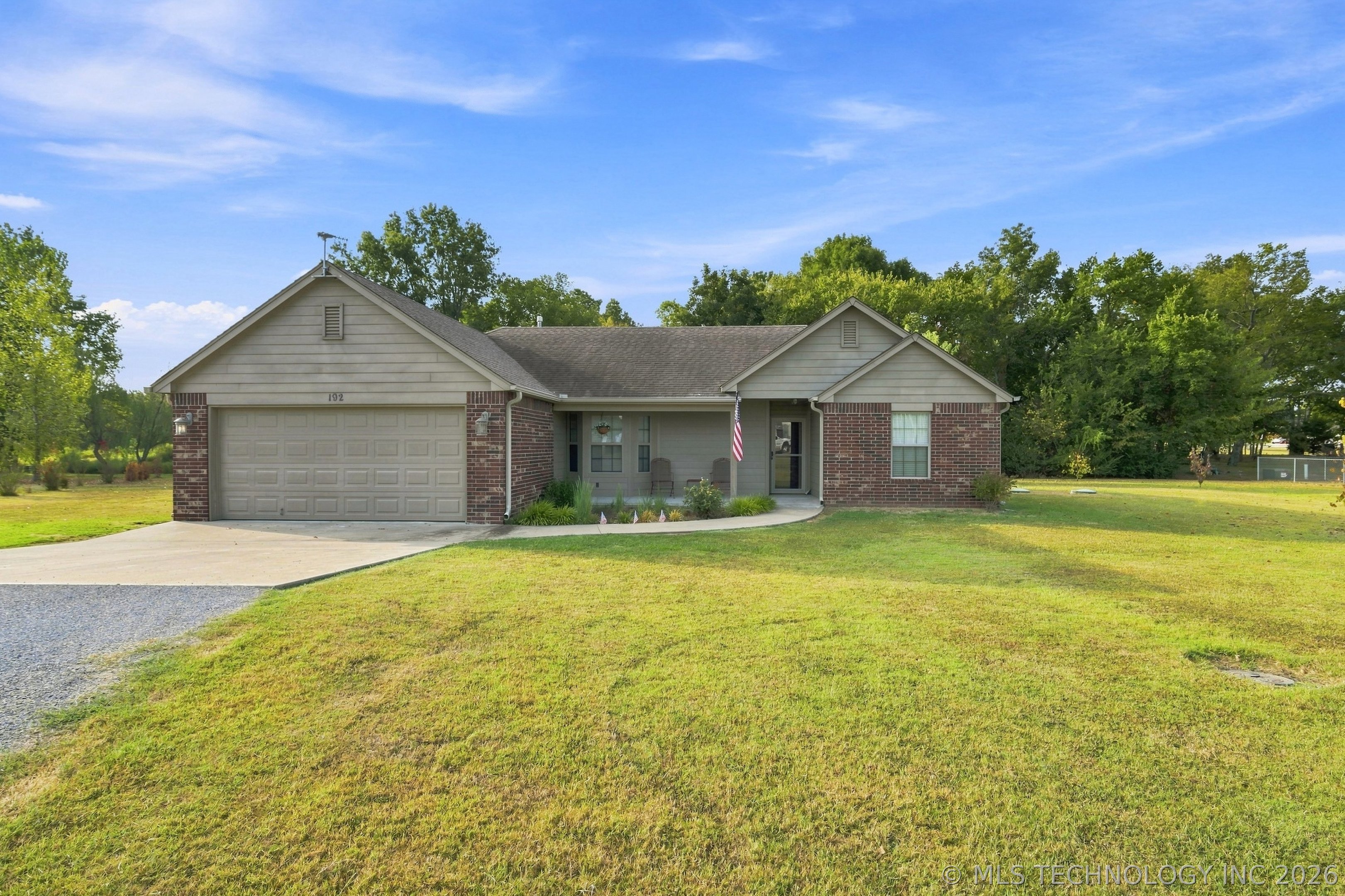 192 Twin Creeks Lane Property Photo 1