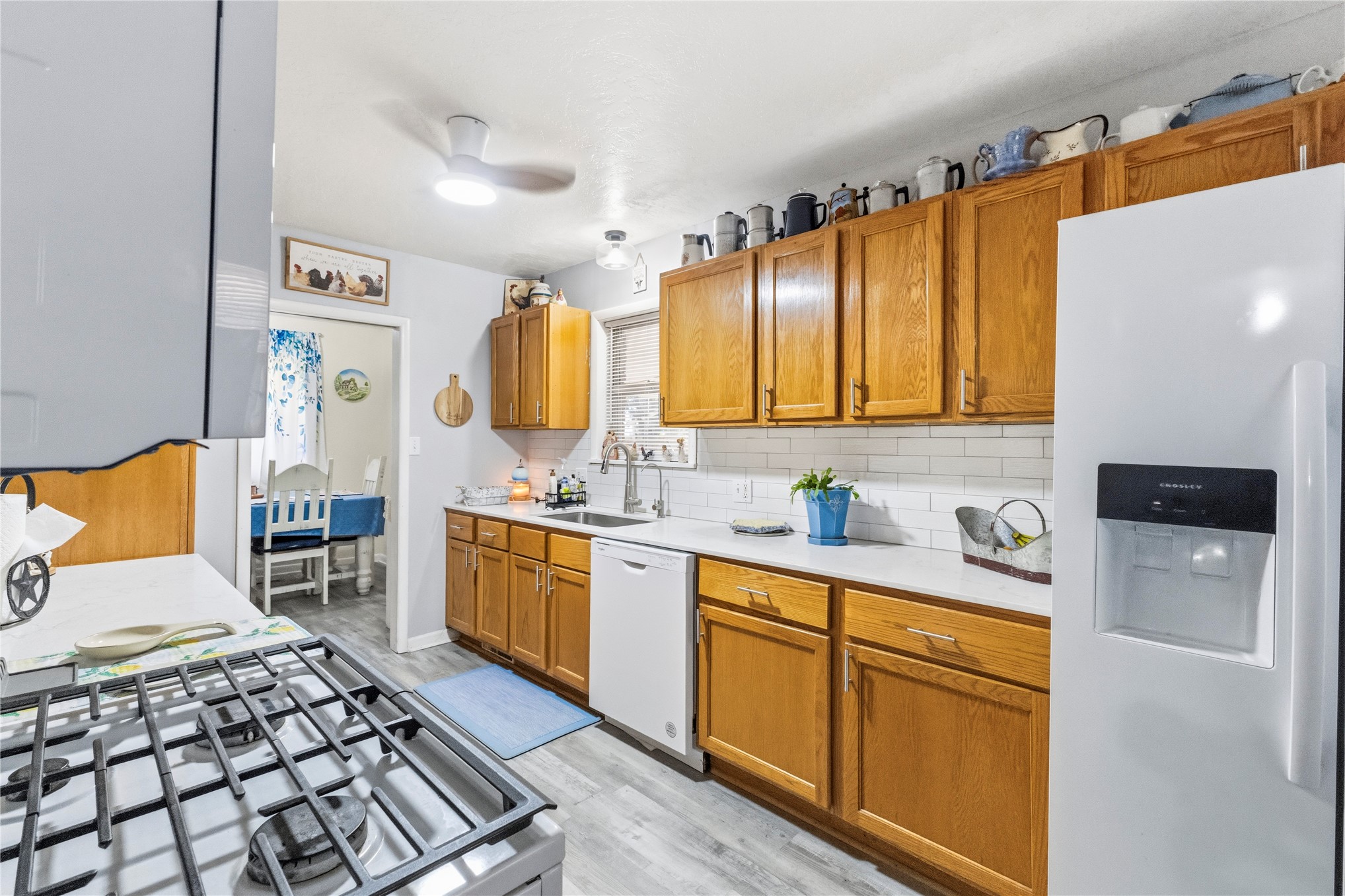 506 E Schmid Property Photo 9