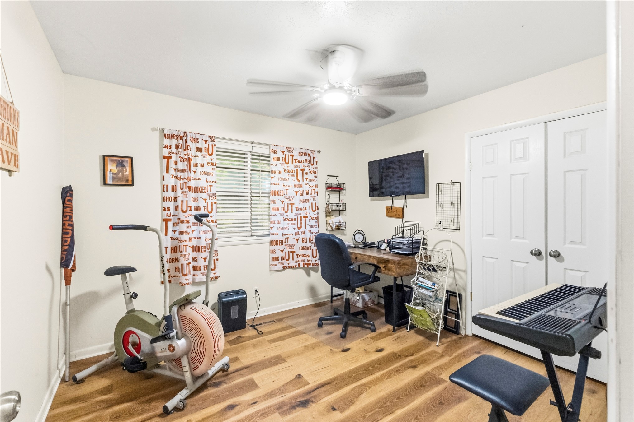 506 E Schmid Property Photo 18