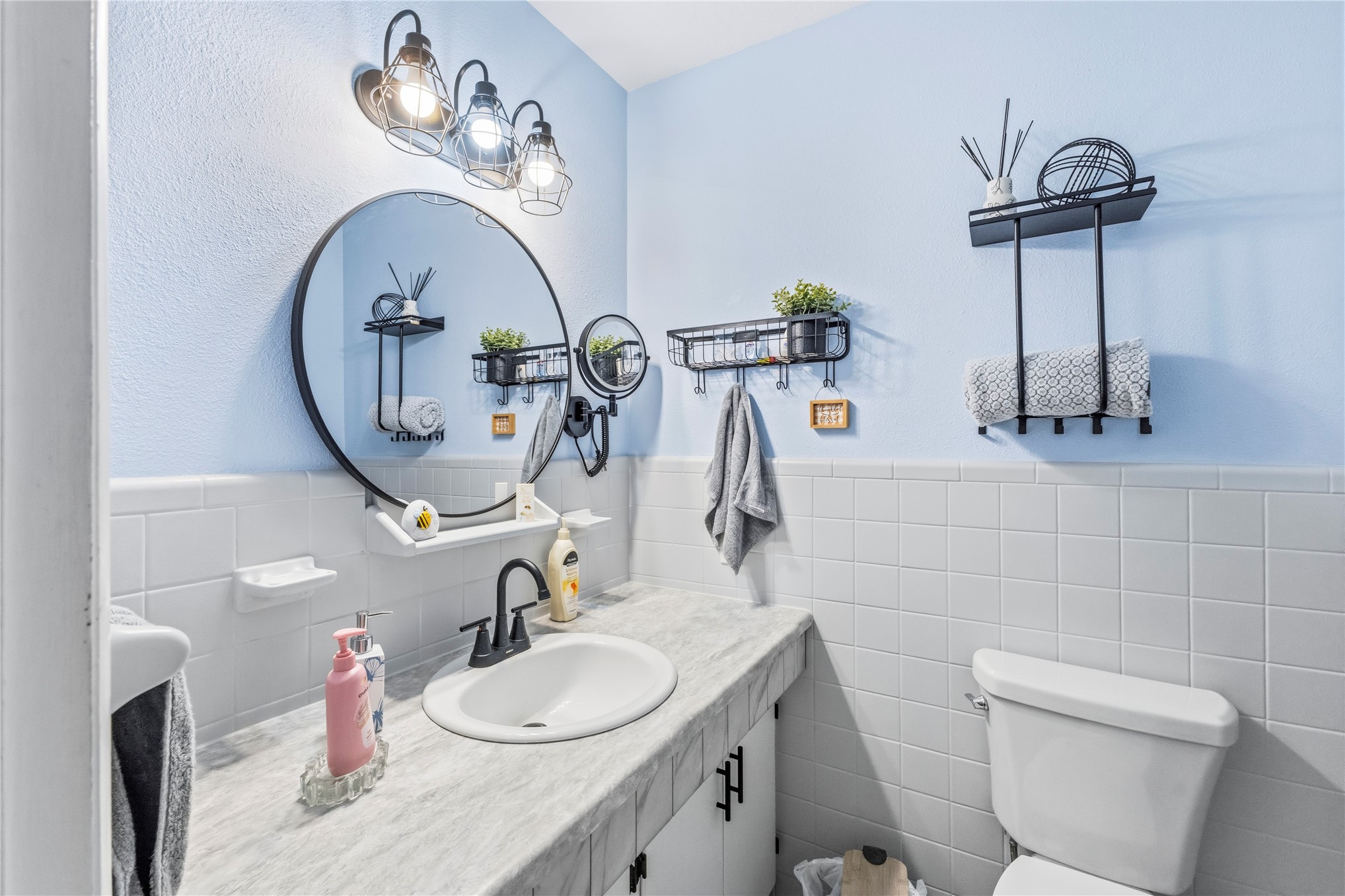 506 E Schmid Property Photo 19
