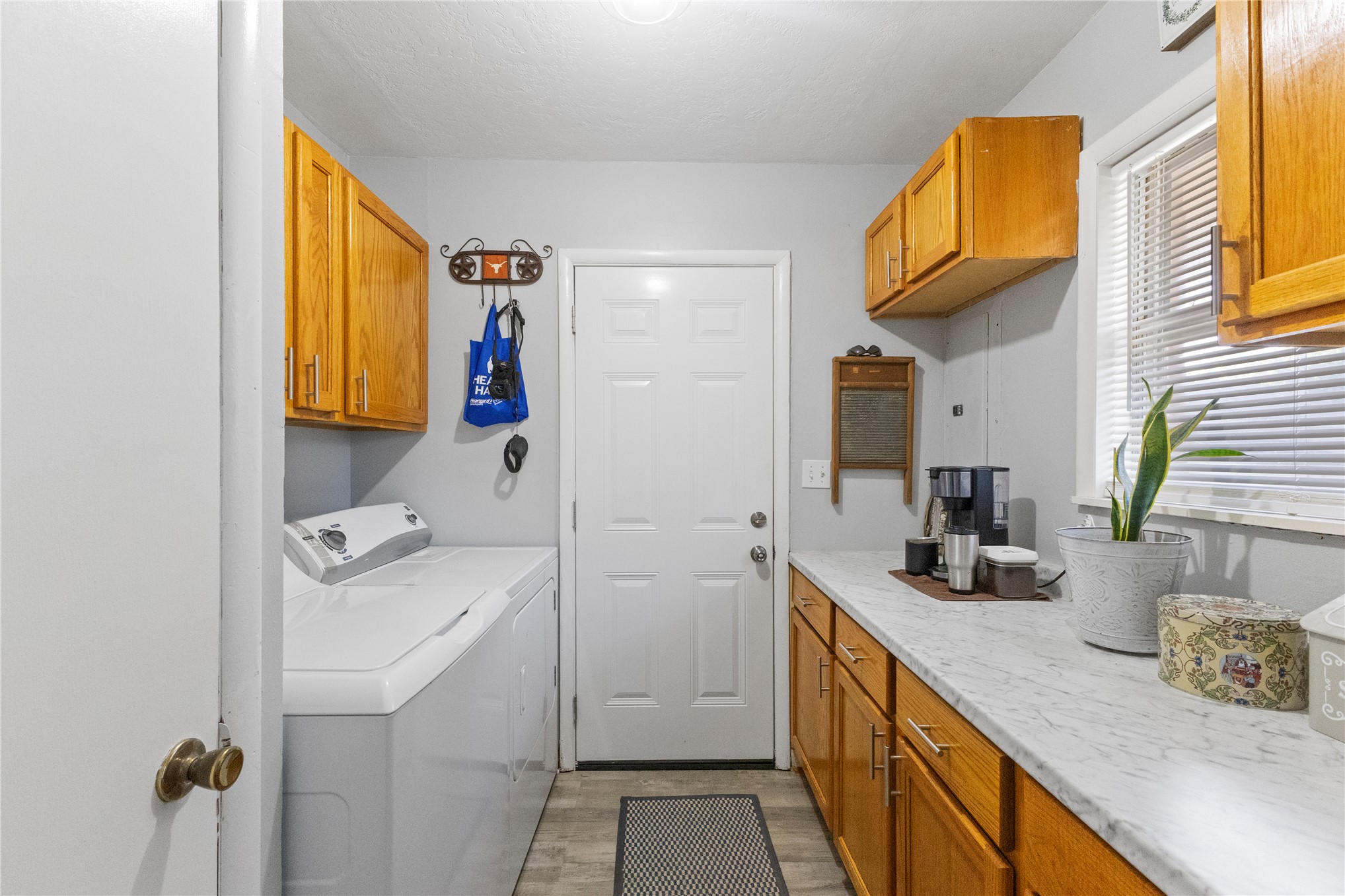 506 E Schmid Property Photo 24