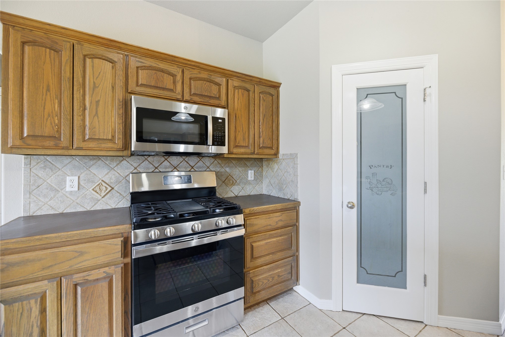 508 N Willow Street Property Photo 8