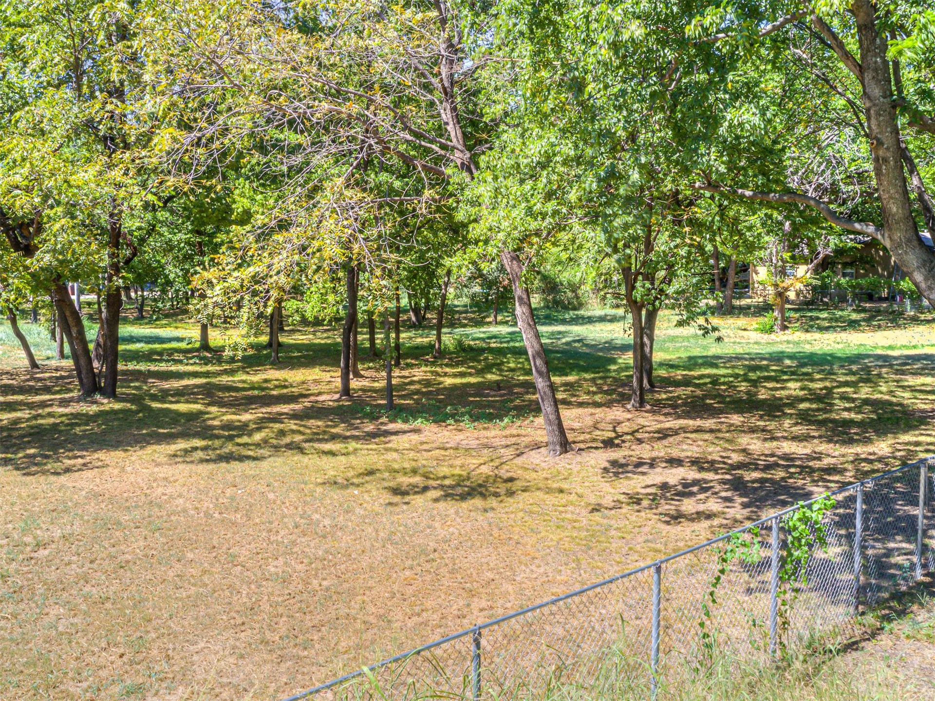 2226 N Birmingham Place Property Photo 6