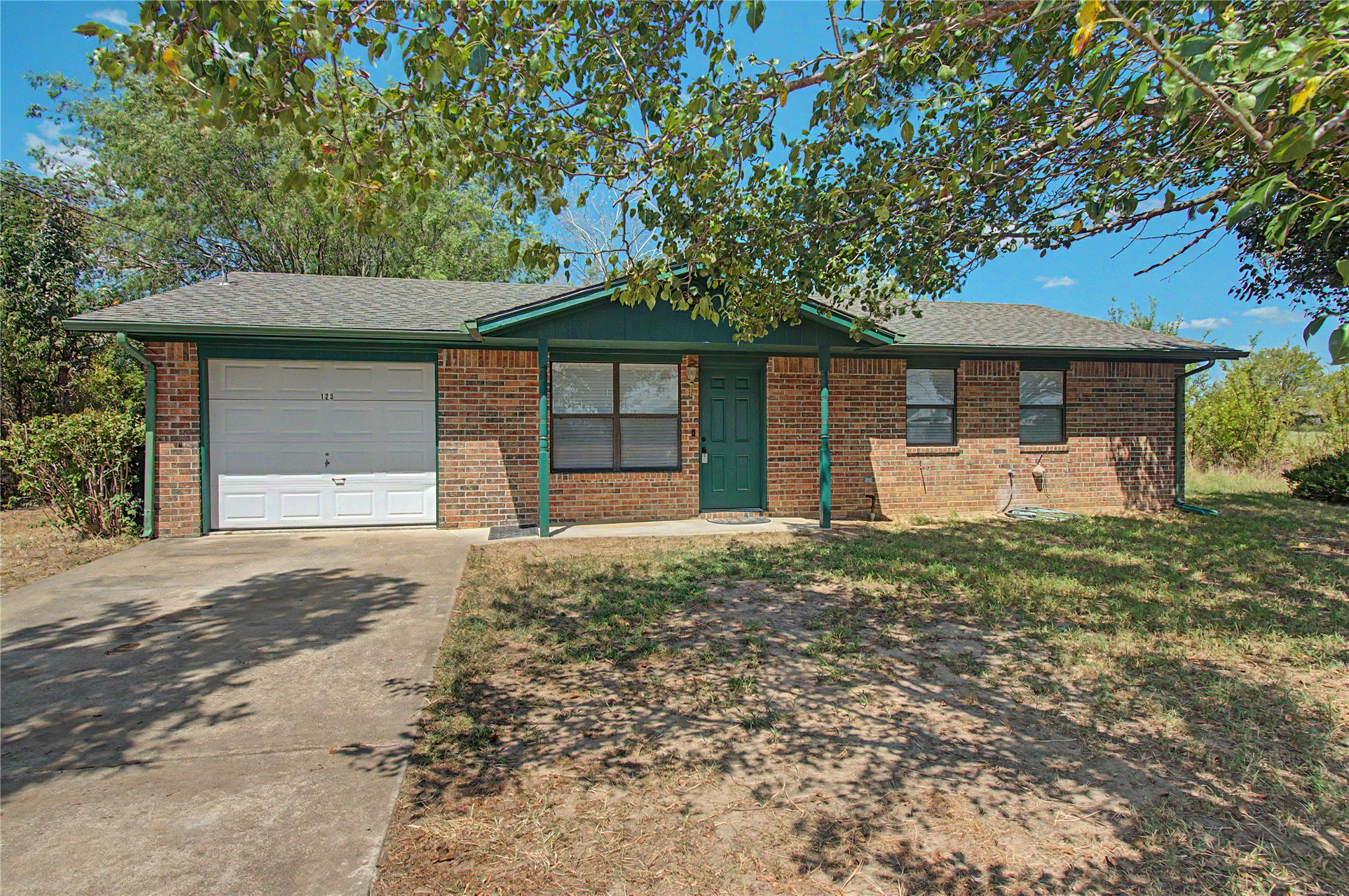125 Zenith Street Property Photo 1