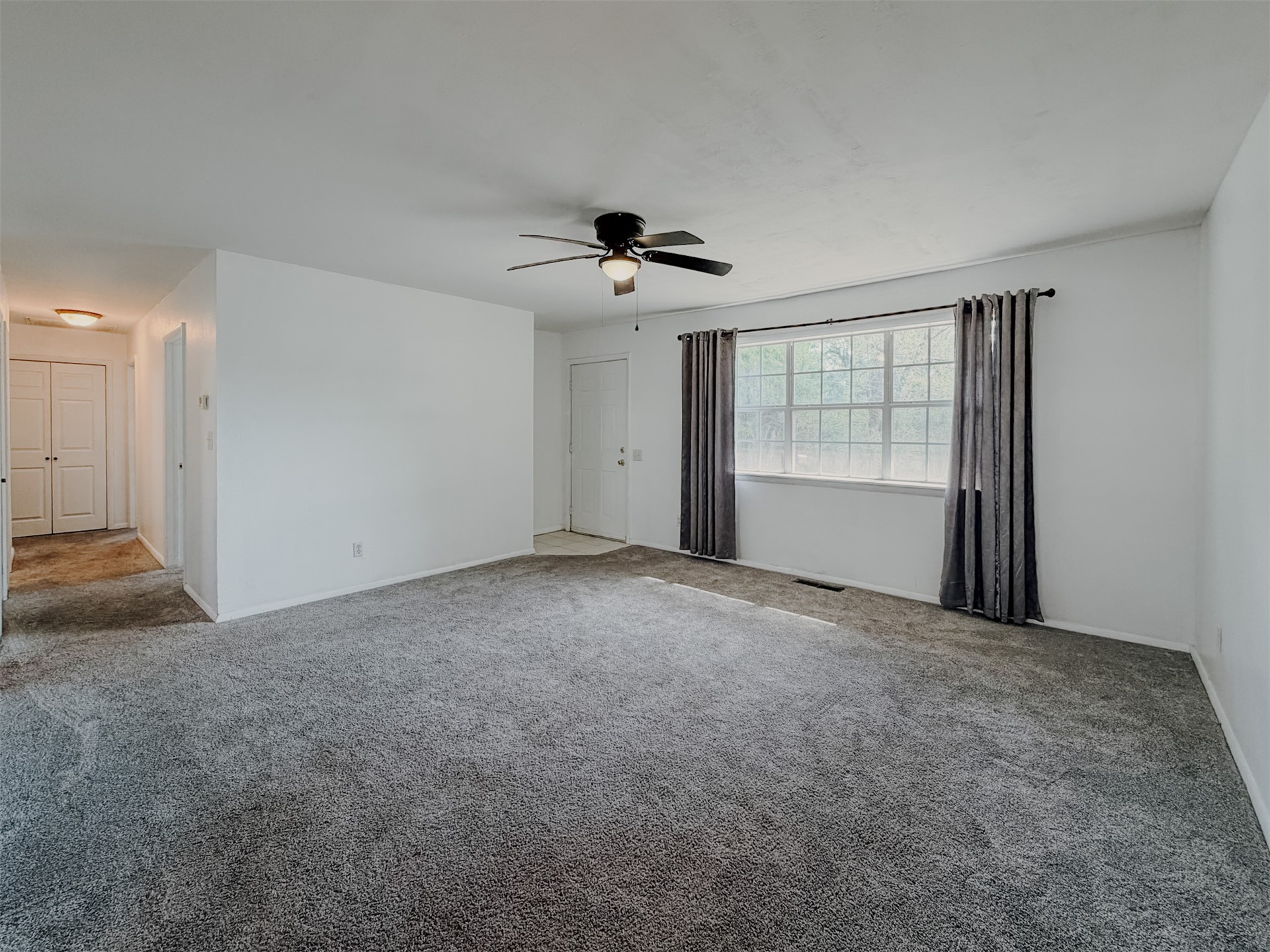 102 Kupsick Street Property Photo 8