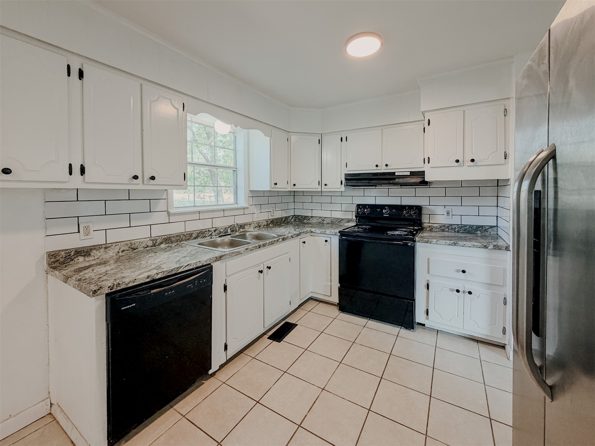 102 Kupsick Street Property Photo 14