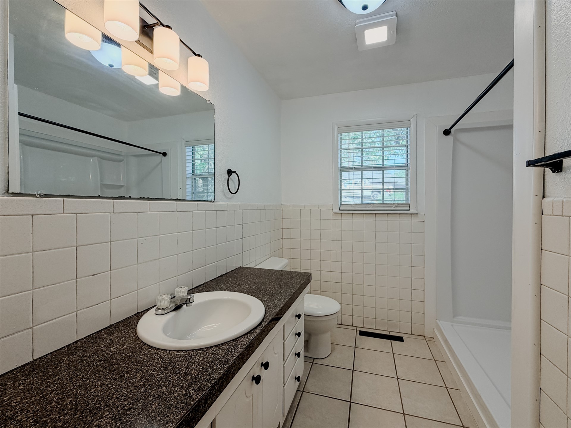 102 Kupsick Street Property Photo 27