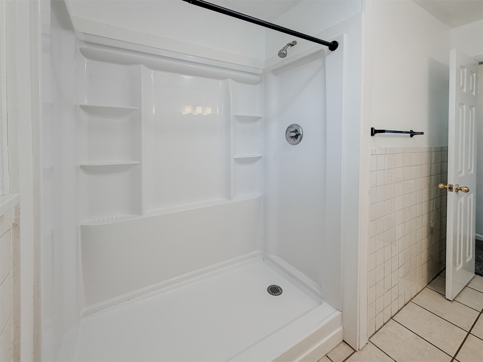 102 Kupsick Street Property Photo 29