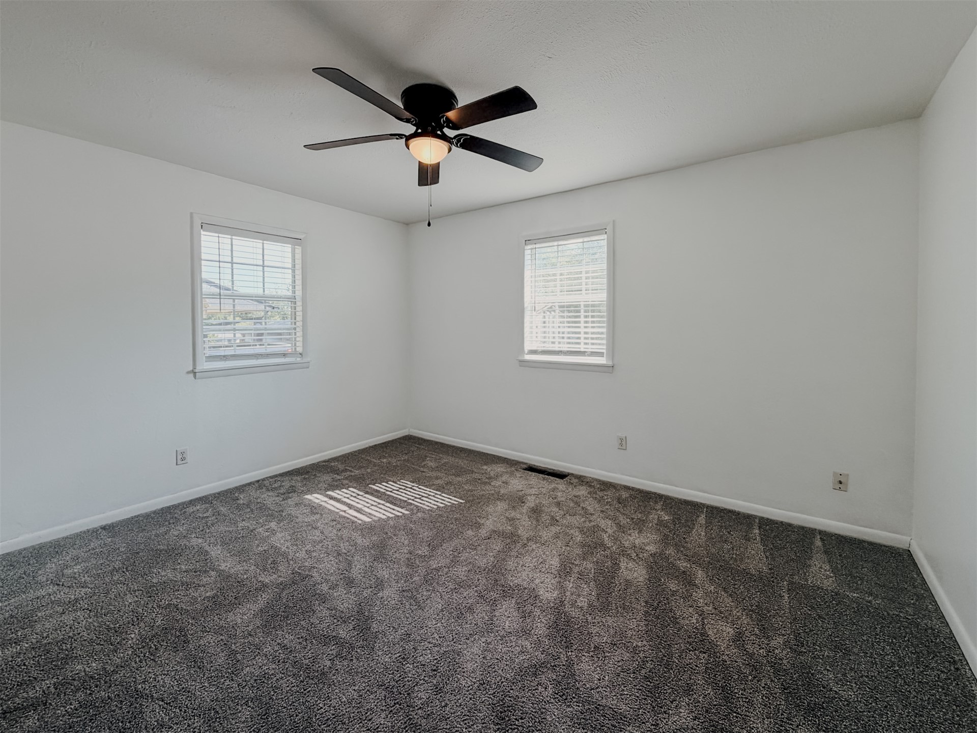 102 Kupsick Street Property Photo 31