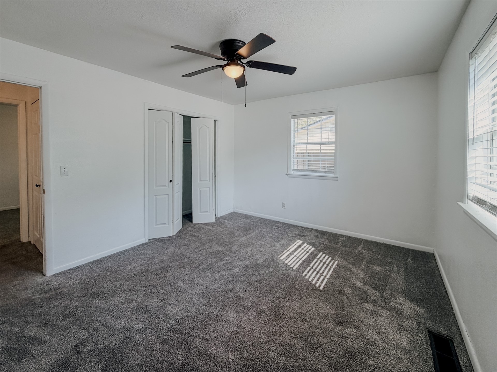 102 Kupsick Street Property Photo 32