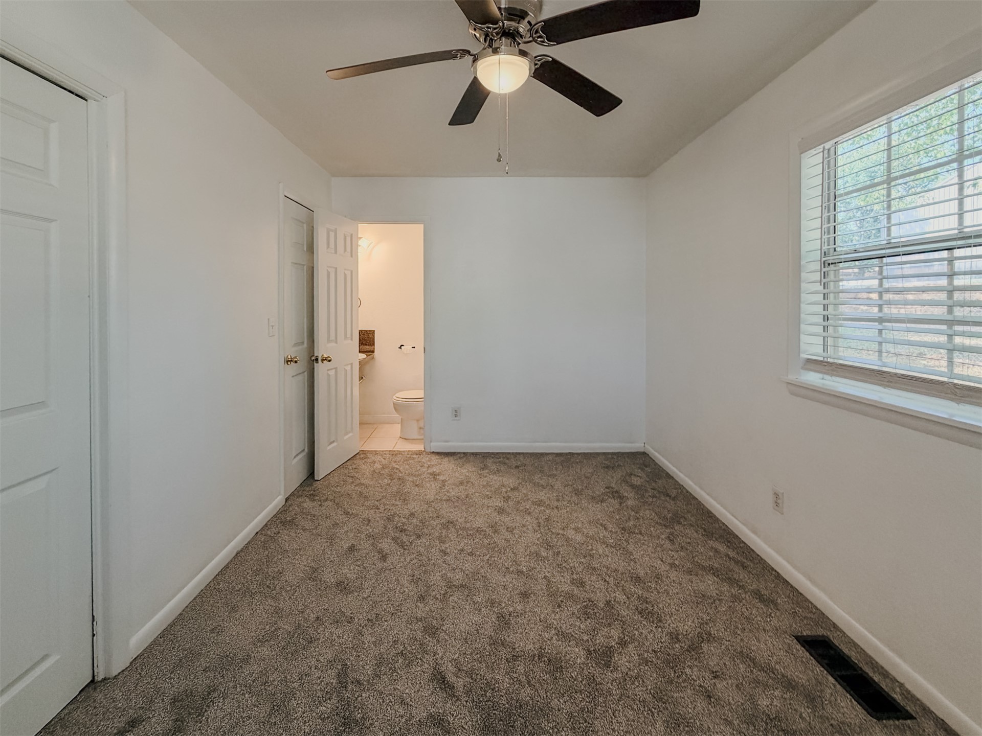 102 Kupsick Street Property Photo 37