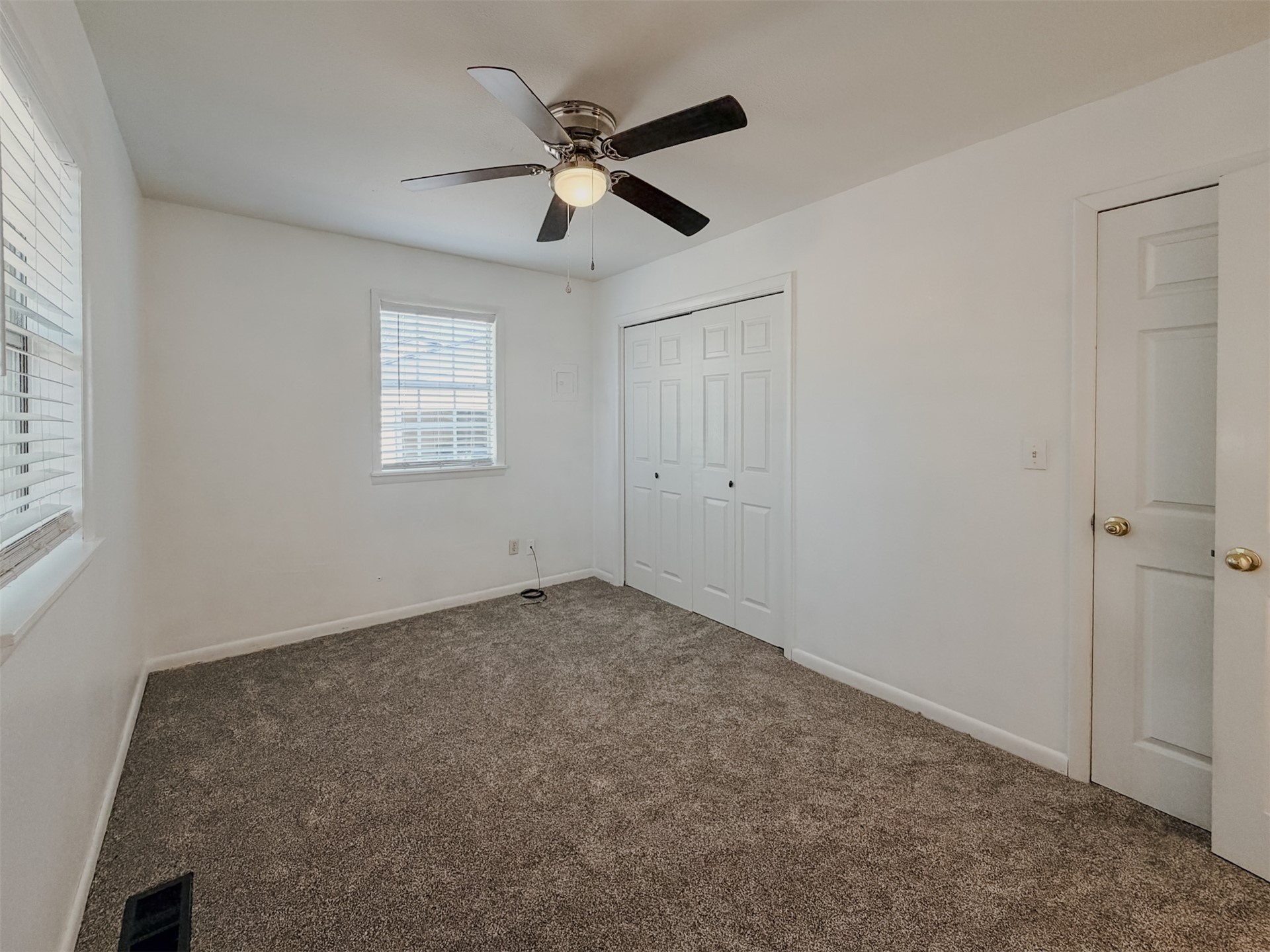 102 Kupsick Street Property Photo 39