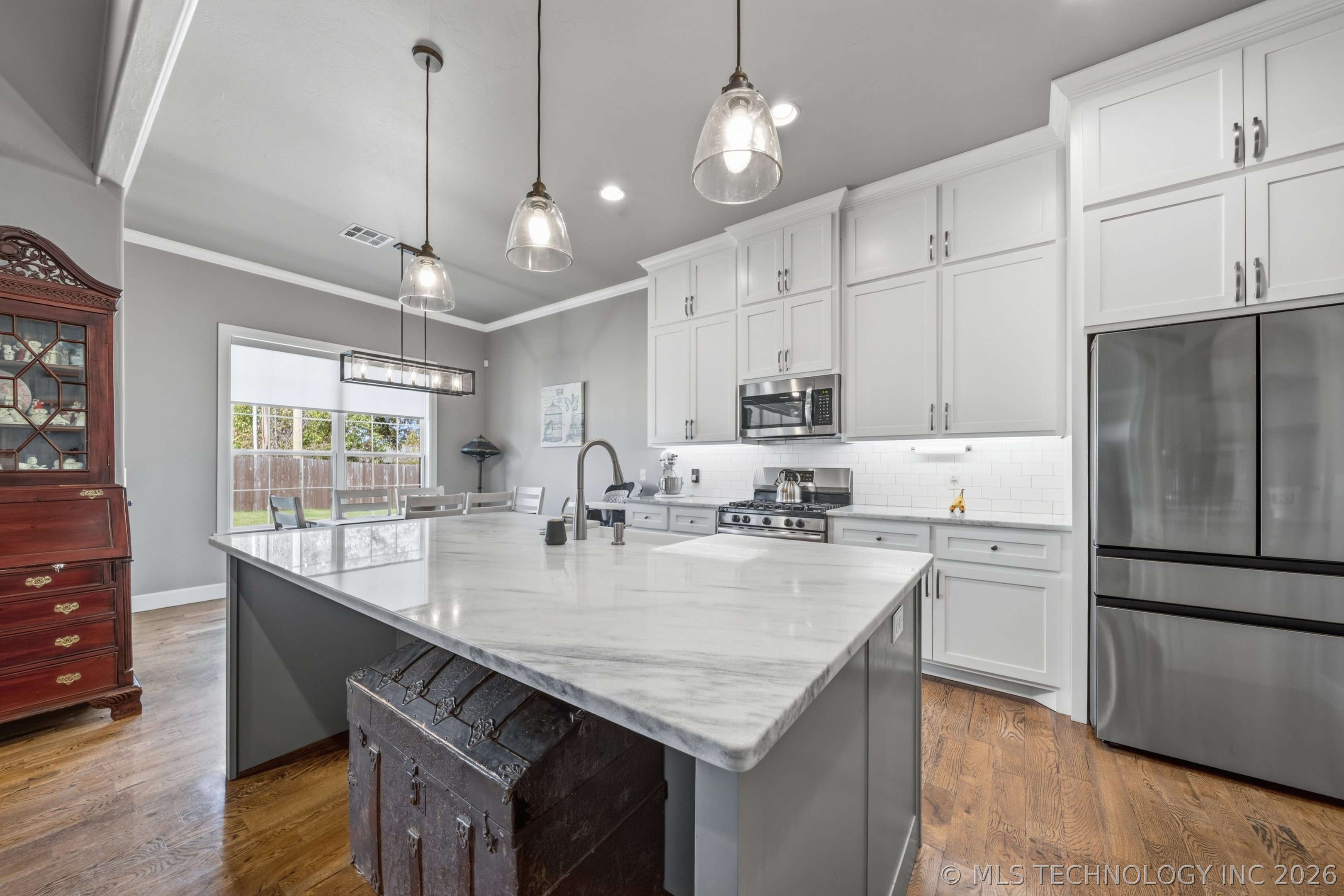 17 E 32nd Street Property Photo 10
