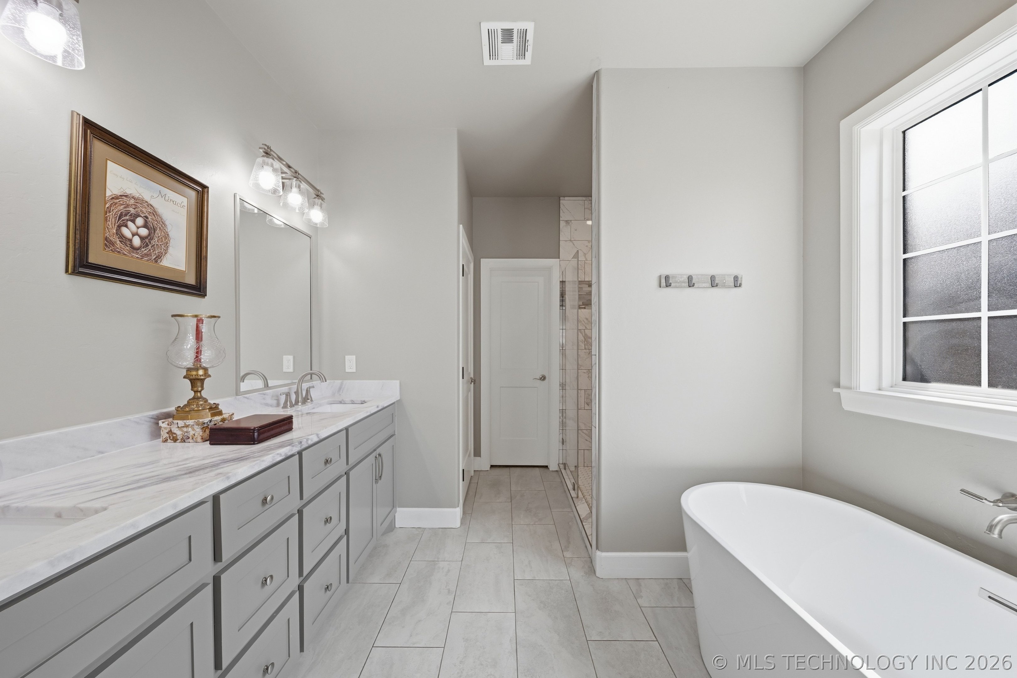 17 E 32nd Street Property Photo 17