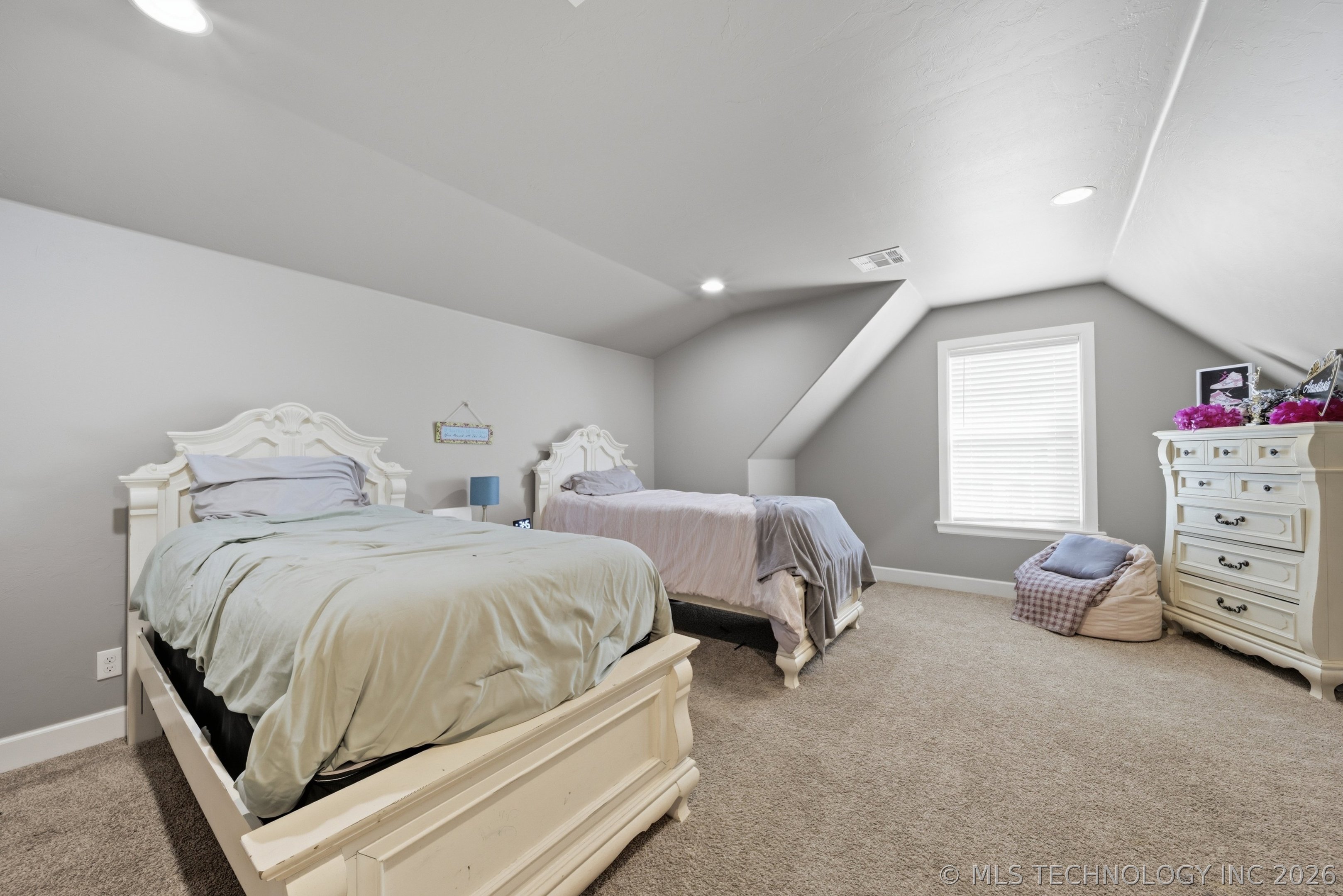 17 E 32nd Street Property Photo 26