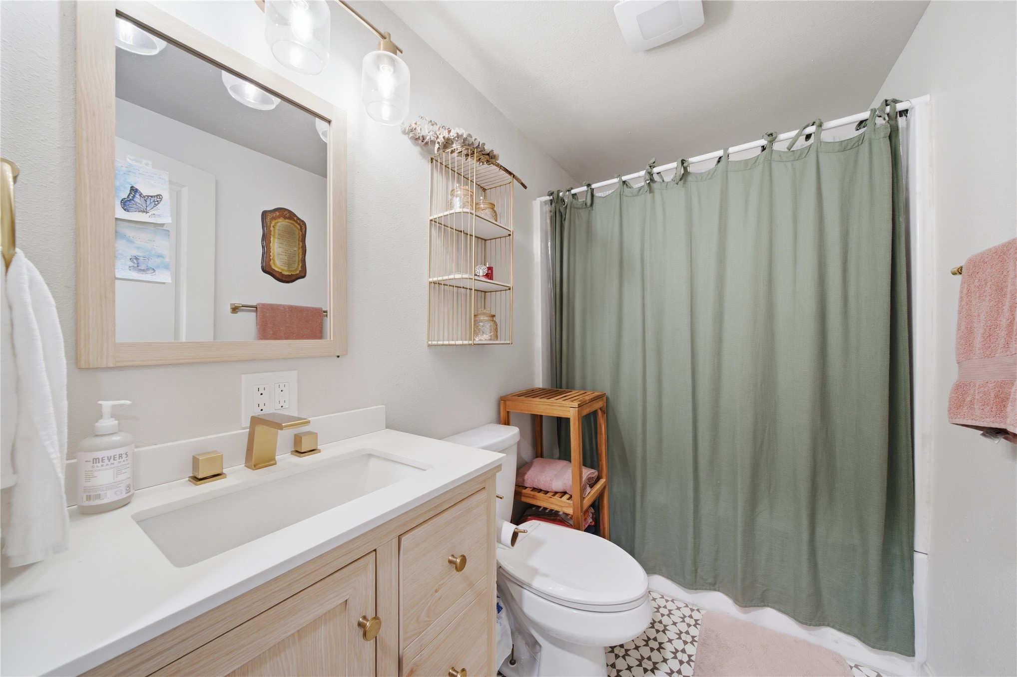 11234 E 264th Street Property Photo 17