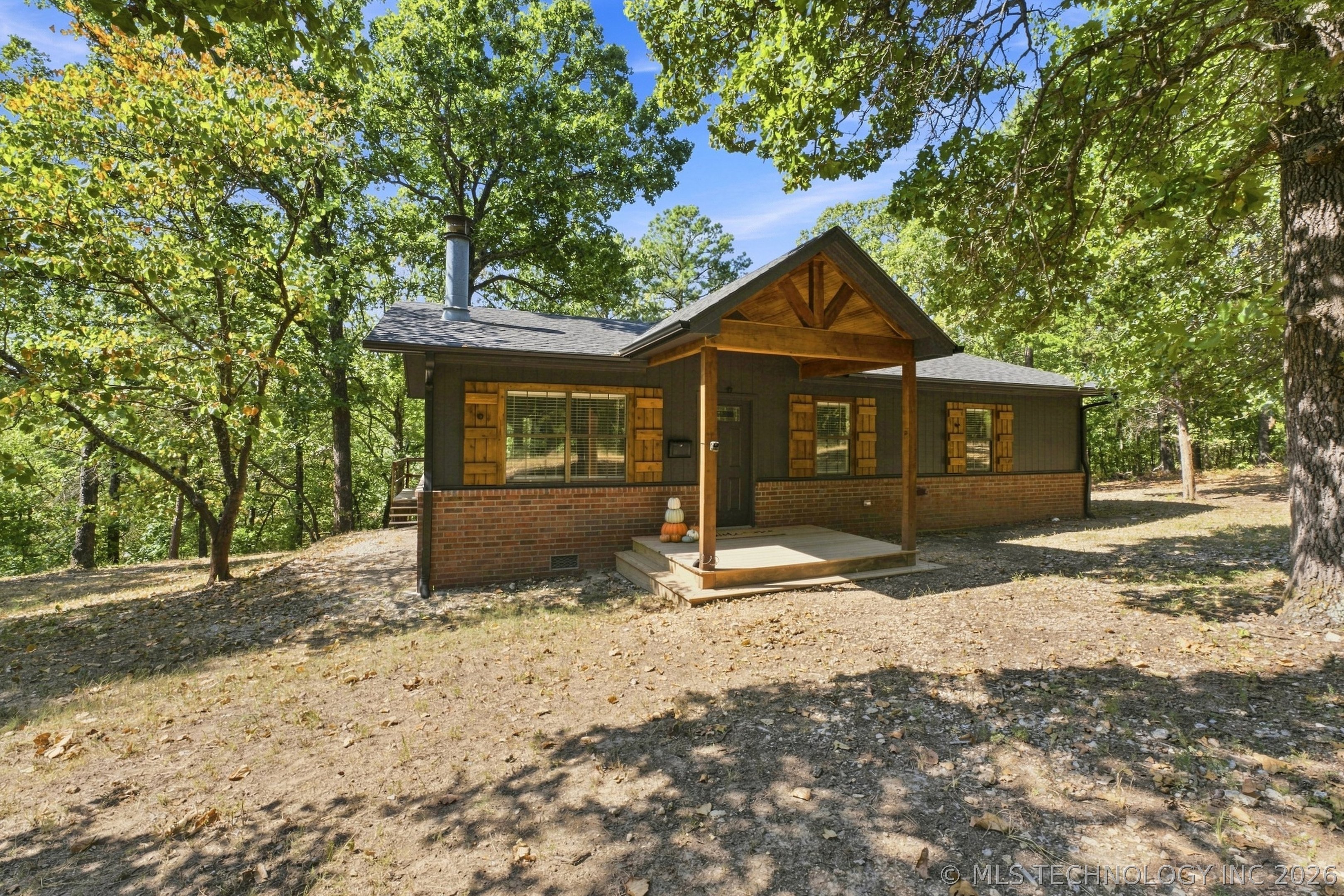1029 Country Club Road Property Photo 1