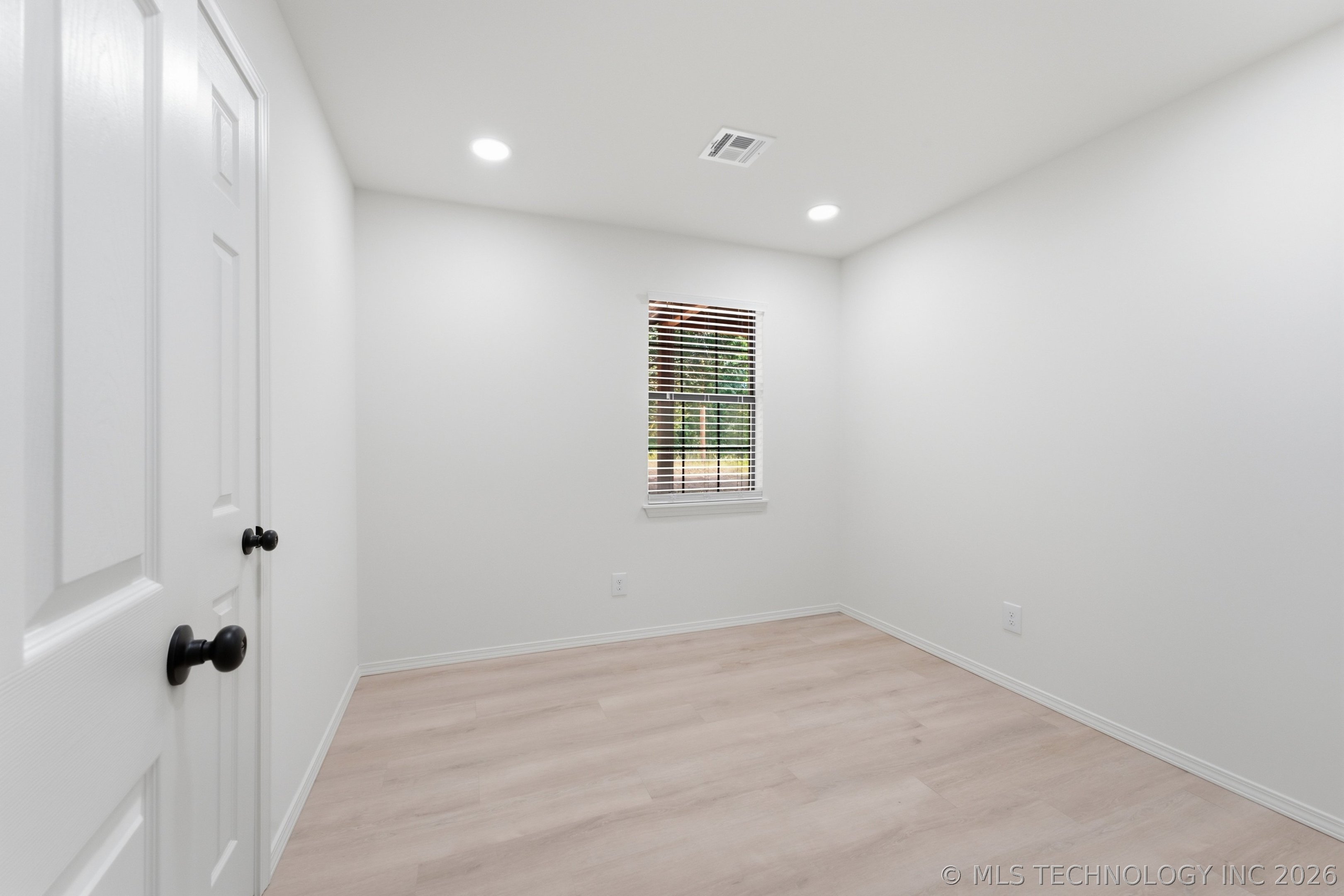 1029 Country Club Road Property Photo 17