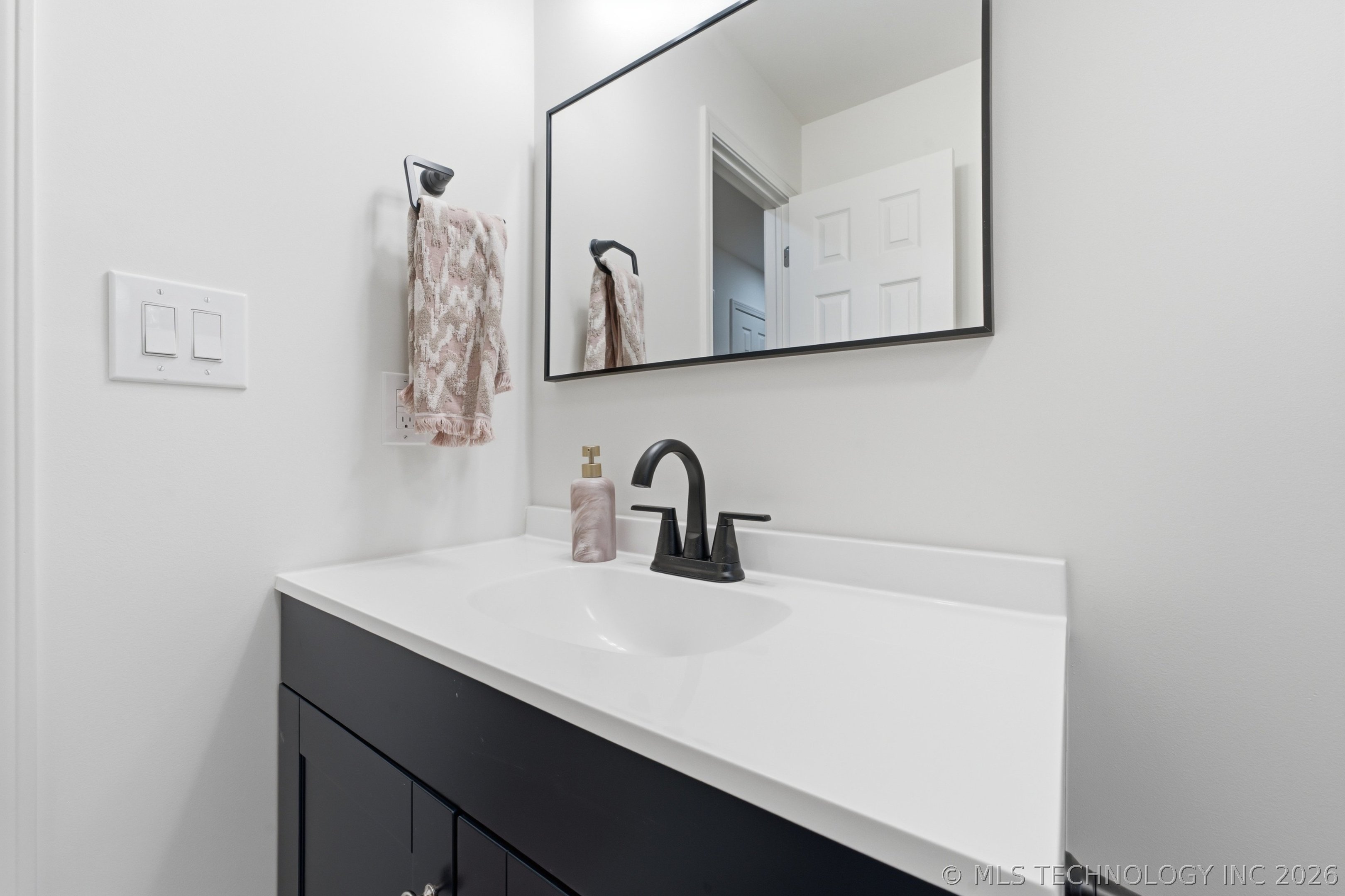 1029 Country Club Road Property Photo 22
