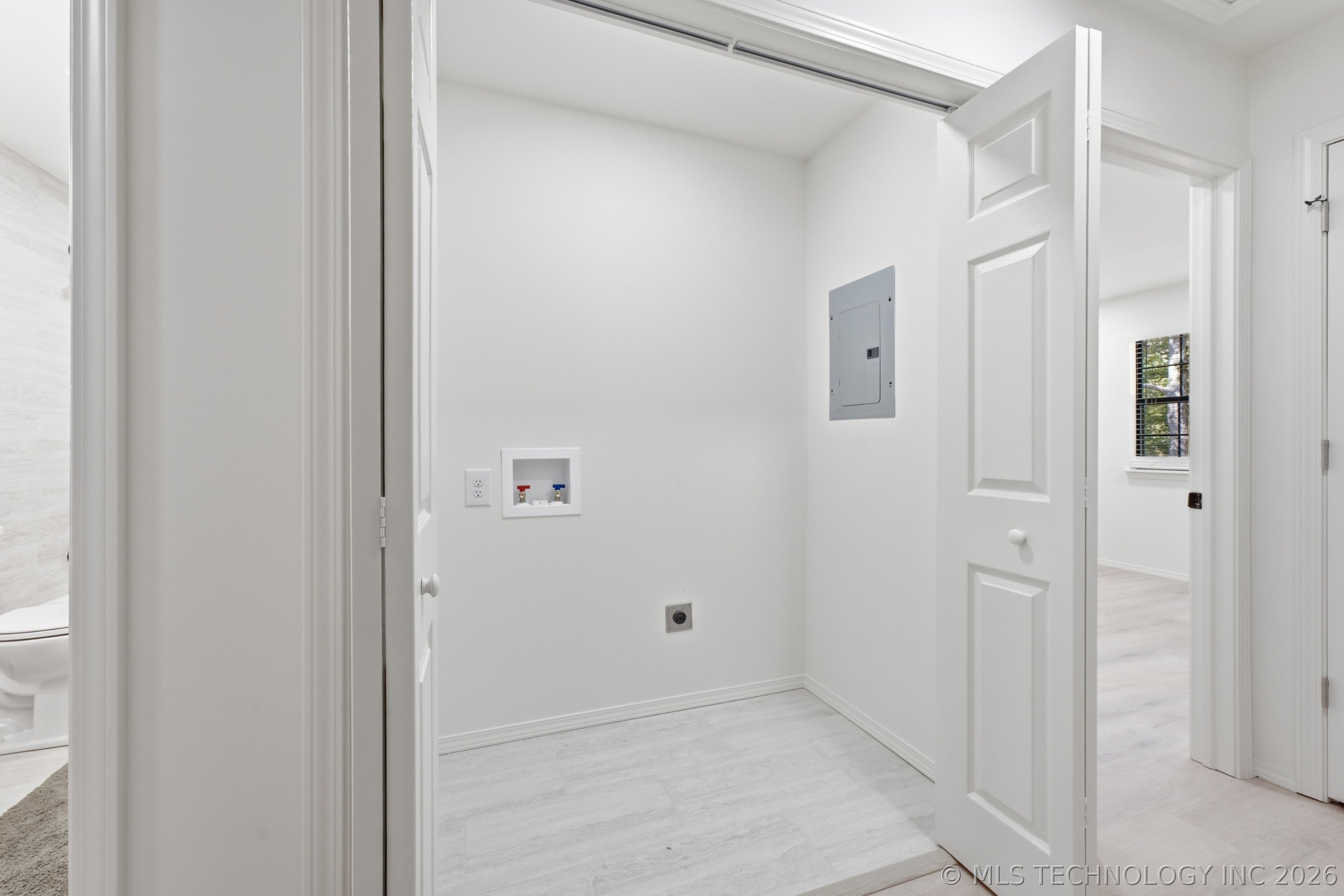 1029 Country Club Road Property Photo 24