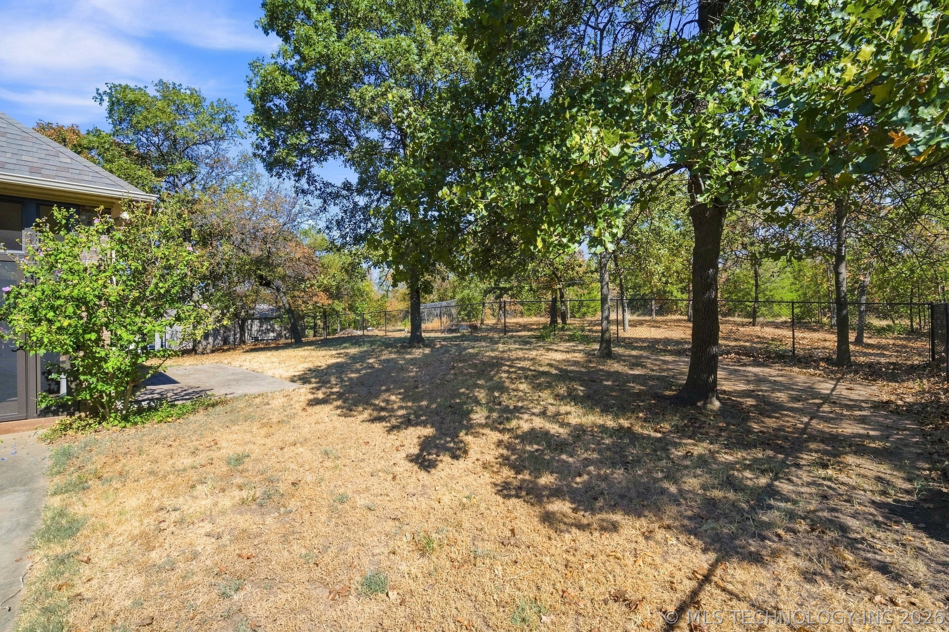 4975 Woodland Drive Property Photo 37