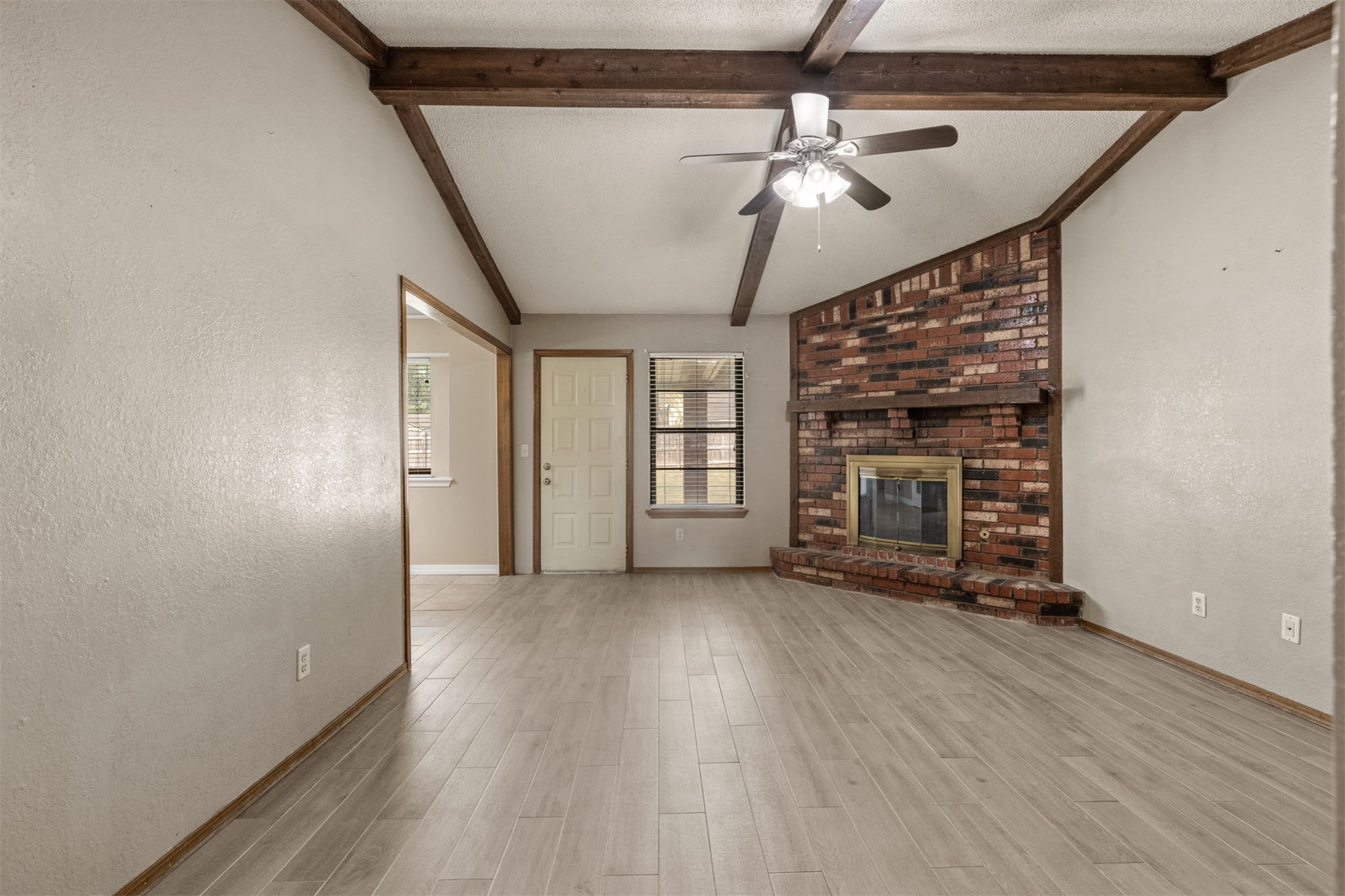 4020 S Birch Place Property Photo 7