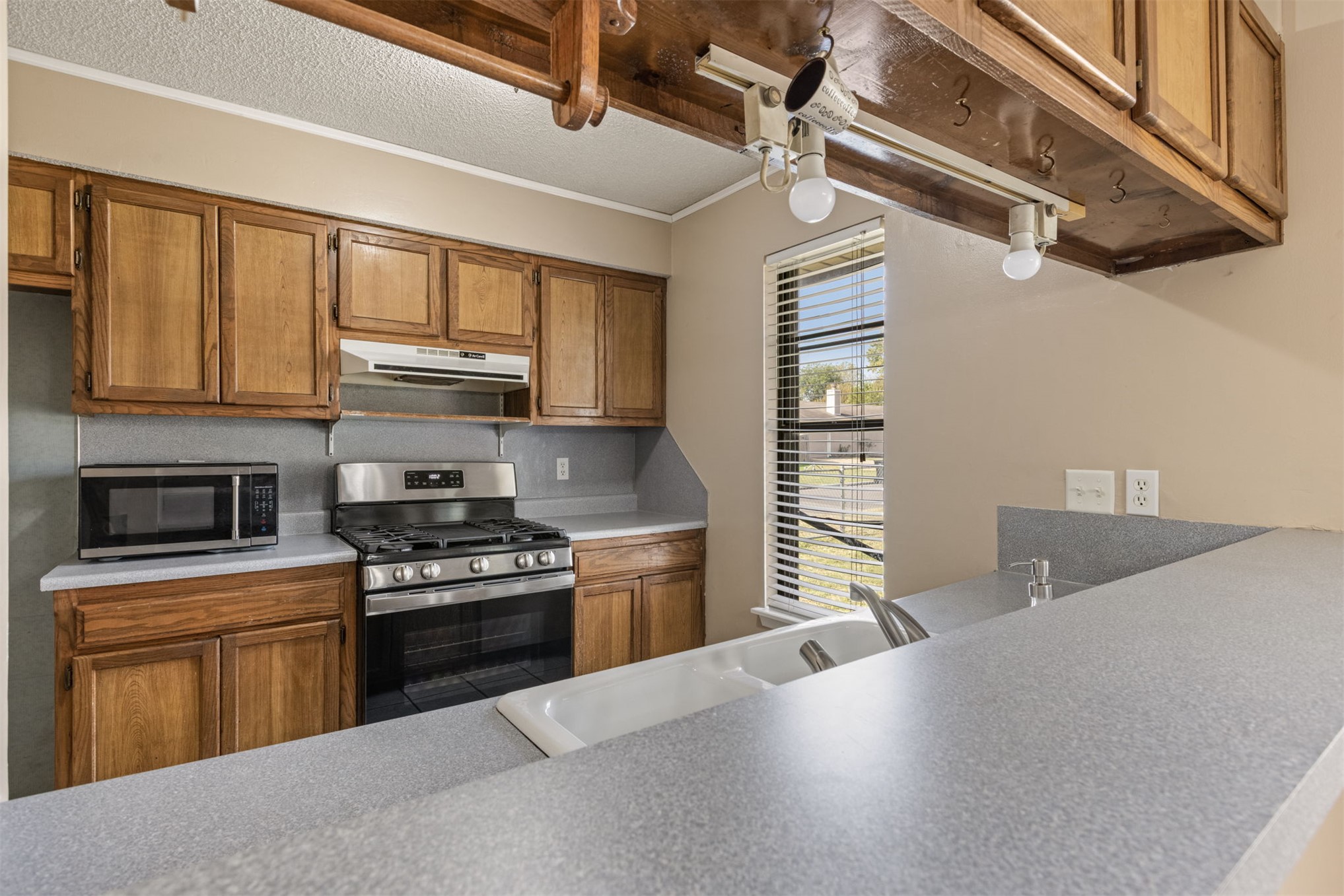 4020 S Birch Place Property Photo 14