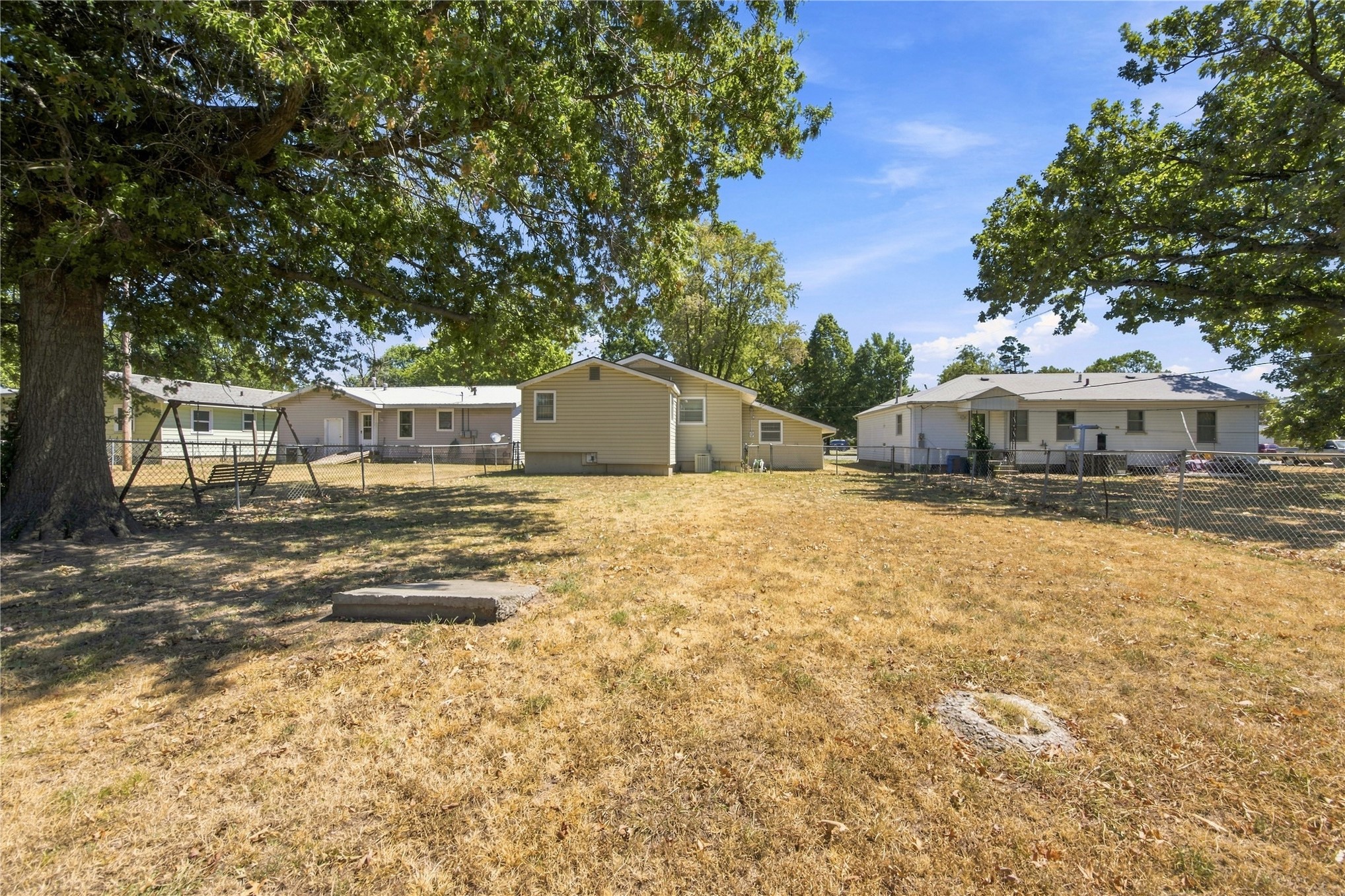 208 S Ora Street Property Photo 24