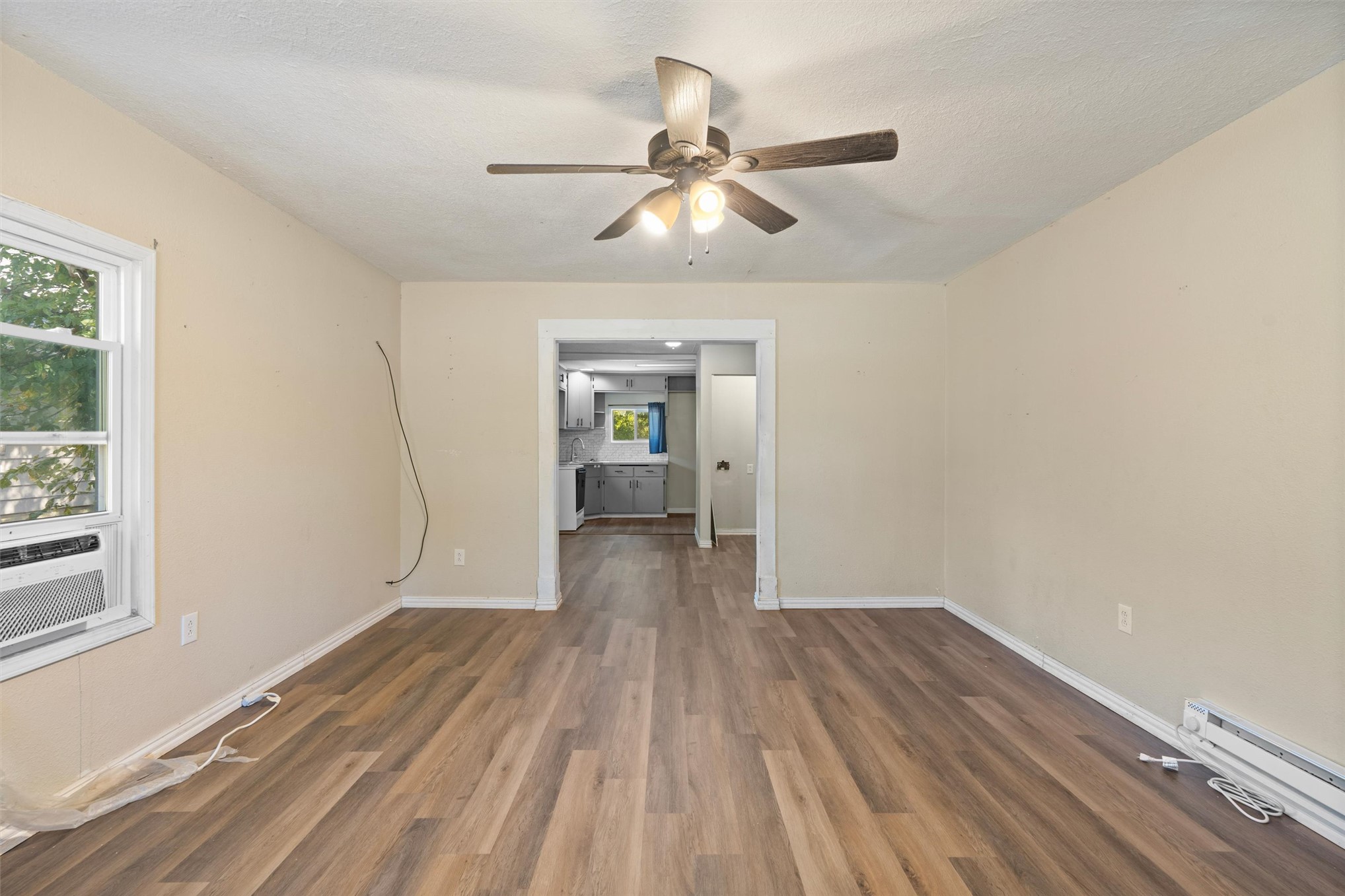 1408 S Maple Avenue Property Photo 5