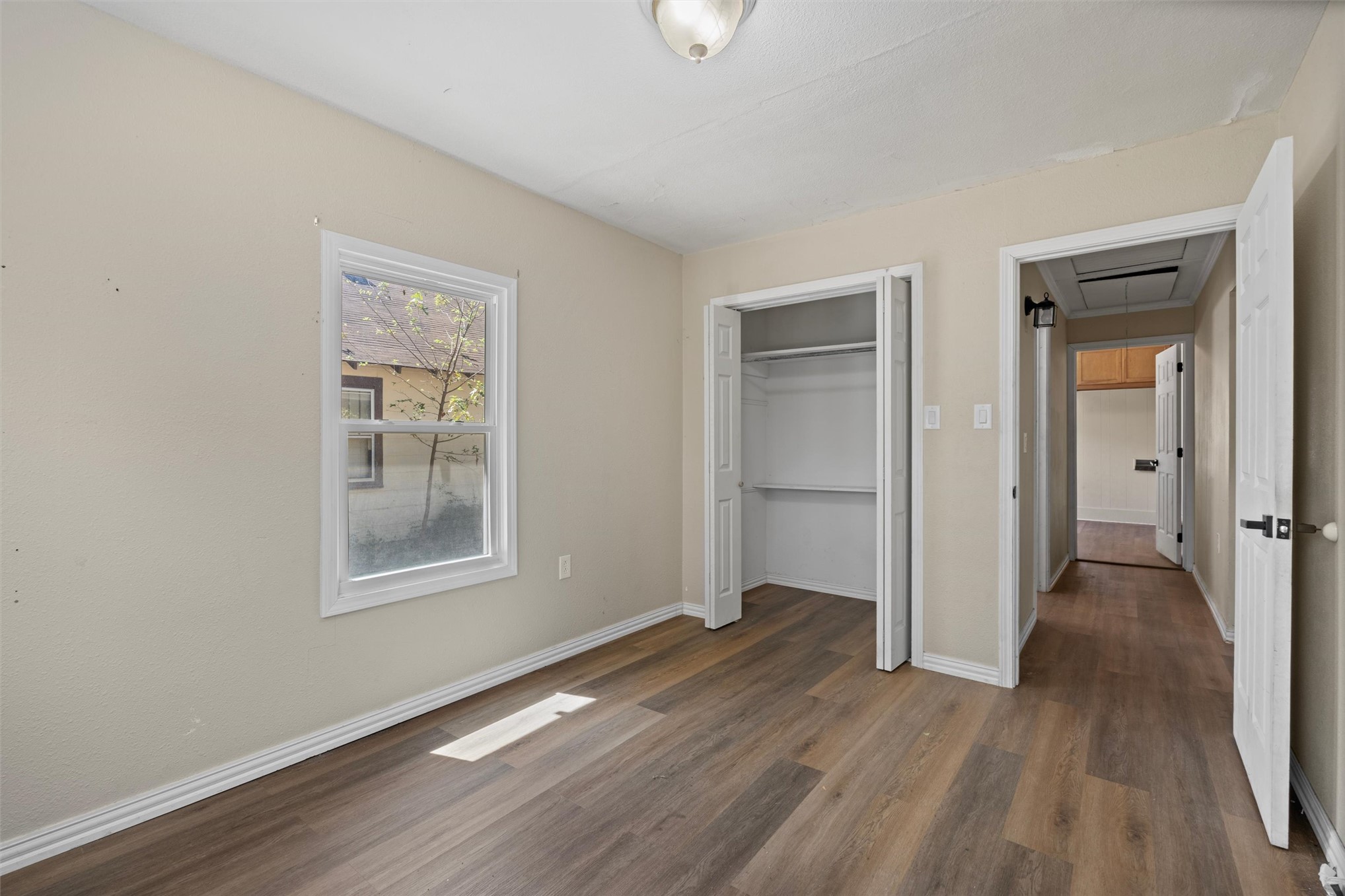 1408 S Maple Avenue Property Photo 18