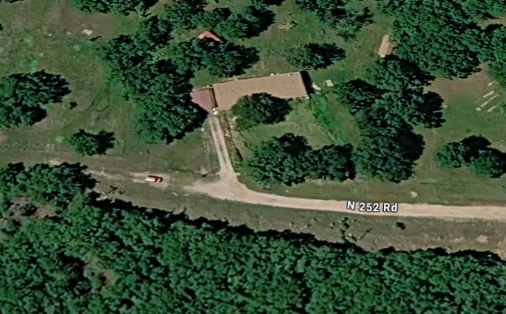 3805 252 Road Property Photo 1