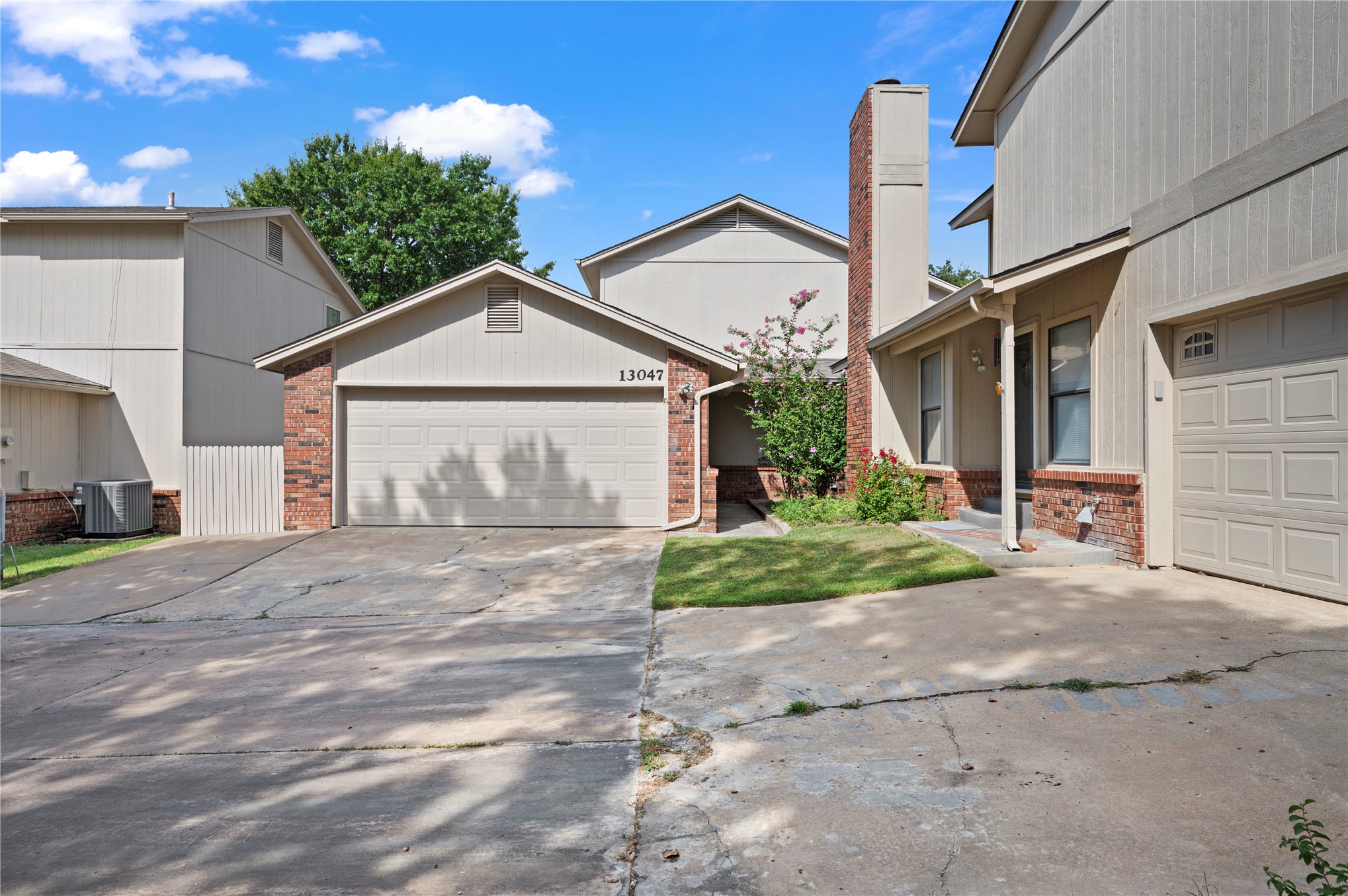 13047 28th Place Property Photo 1