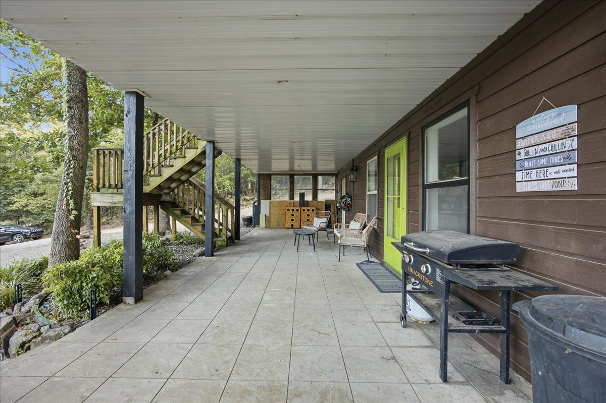 112 N Bk 1860 Road Property Photo 8