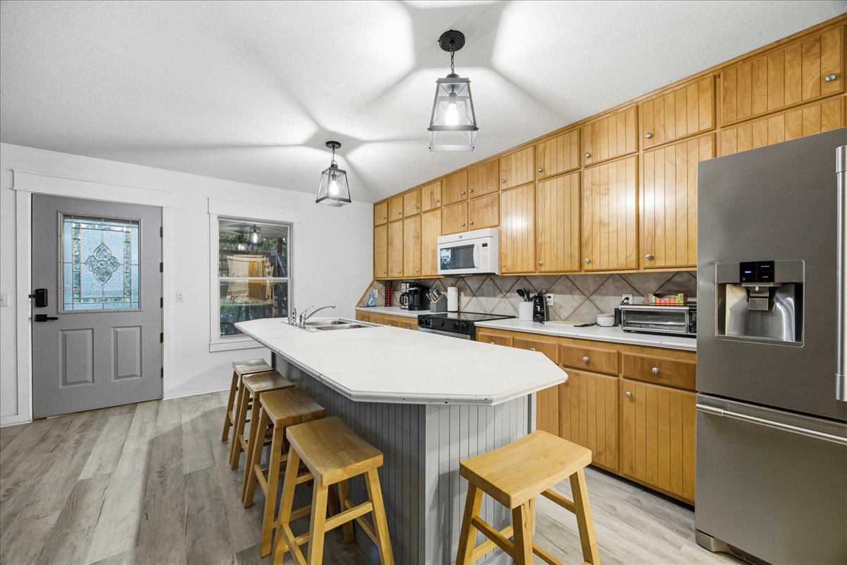 112 N Bk 1860 Road Property Photo 13