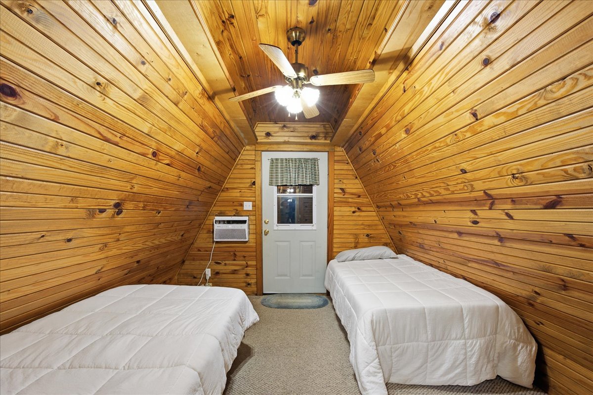 112 N Bk 1860 Road Property Photo 37