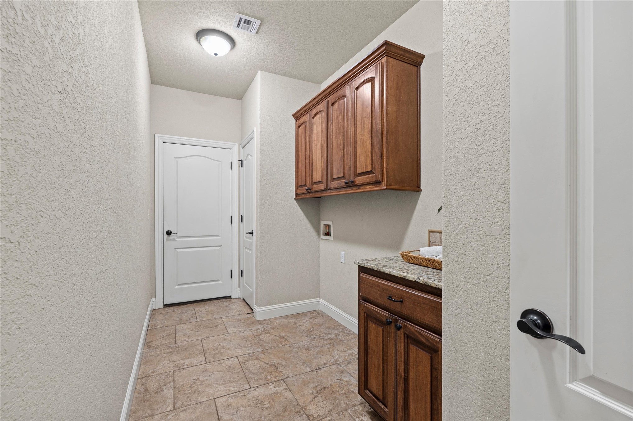 2607 Churchill Property Photo 43