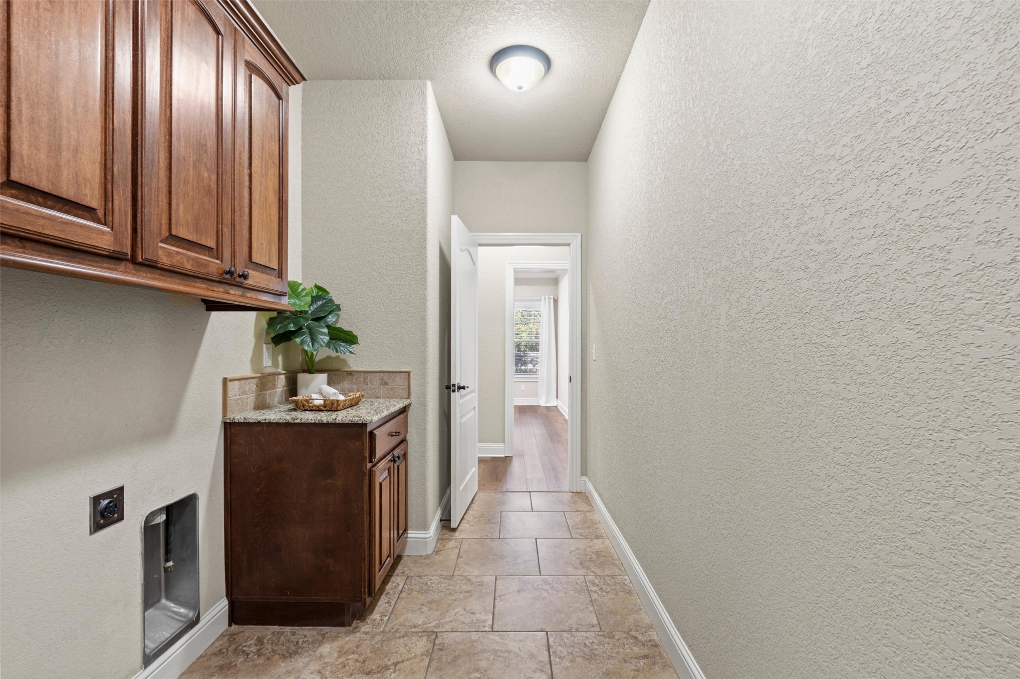 2607 Churchill Property Photo 44
