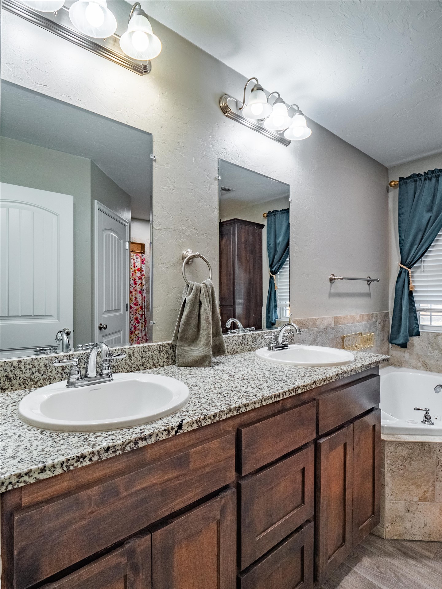 609 1st Street Property Photo 18