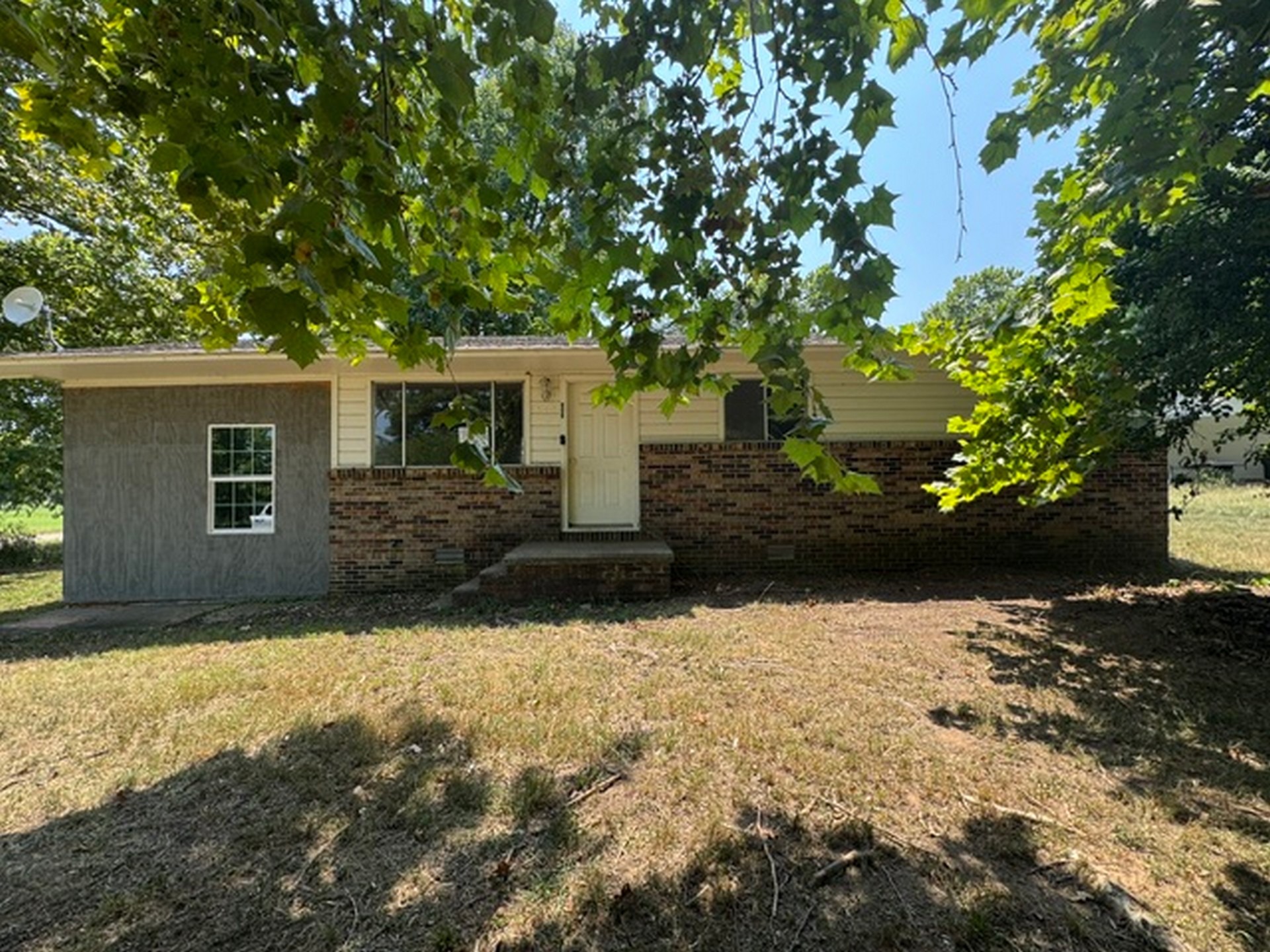 600 S Southerland Road Property Photo 2