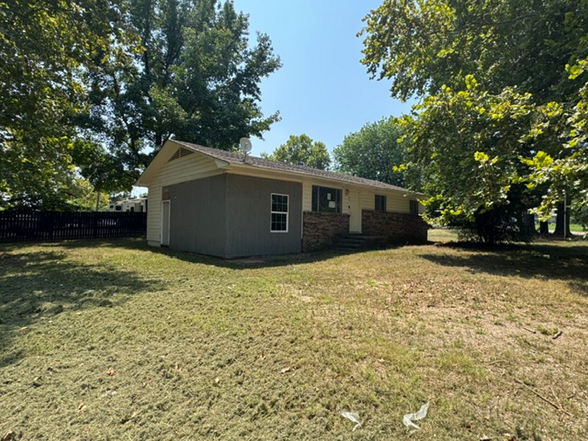 600 S Southerland Road Property Photo 3