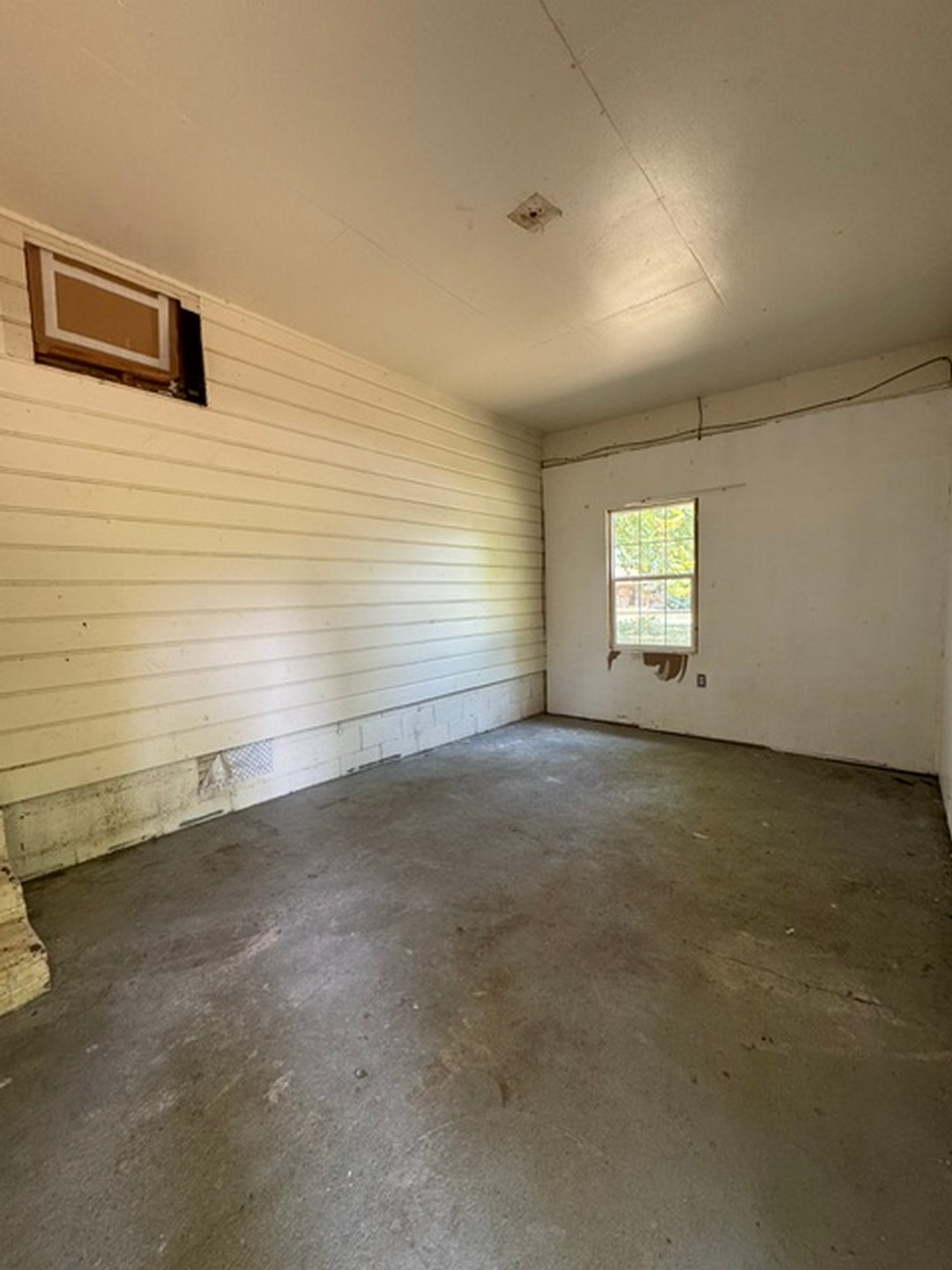 600 S Southerland Road Property Photo 7