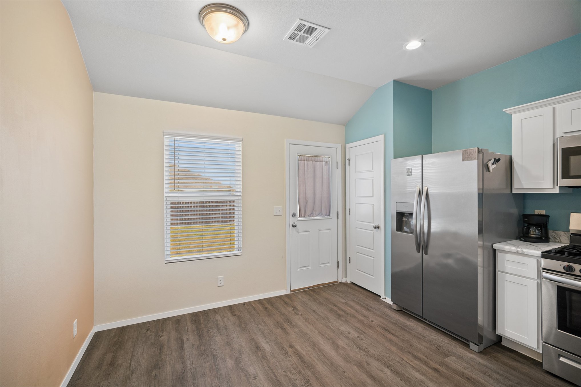 1108 W Abilene Road Property Photo 10